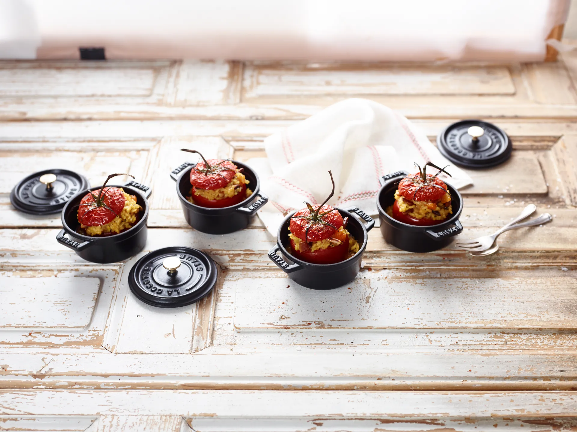 Staub La Cocotte panela redonda de ferro fundido 0,25 L, Preto STAUB