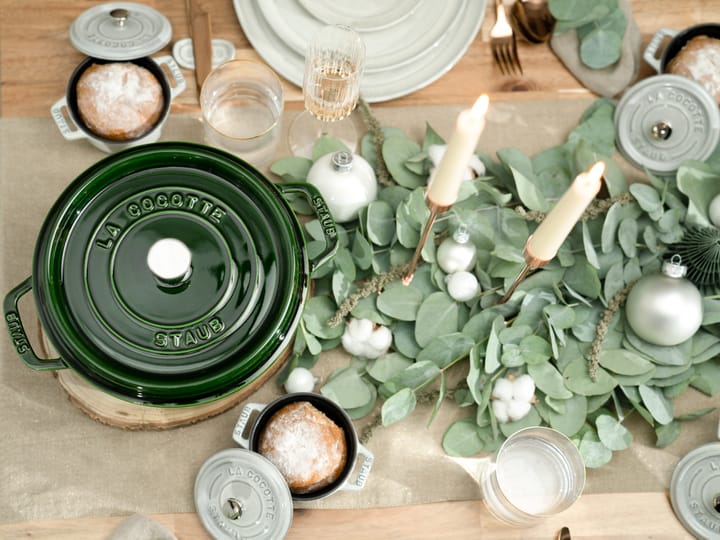 Staub La Cocotte panela redonda de ferro fundido 3,8 L, Verde manjericão STAUB