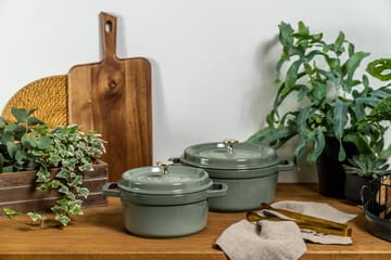 Staub La Cocotte panela redonda de ferro fundido 5,2 L - Madeira de eucalipto - STAUB