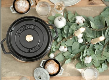 Staub La Cocotte panela redonda de ferro fundido 8,4 L - Preto - STAUB