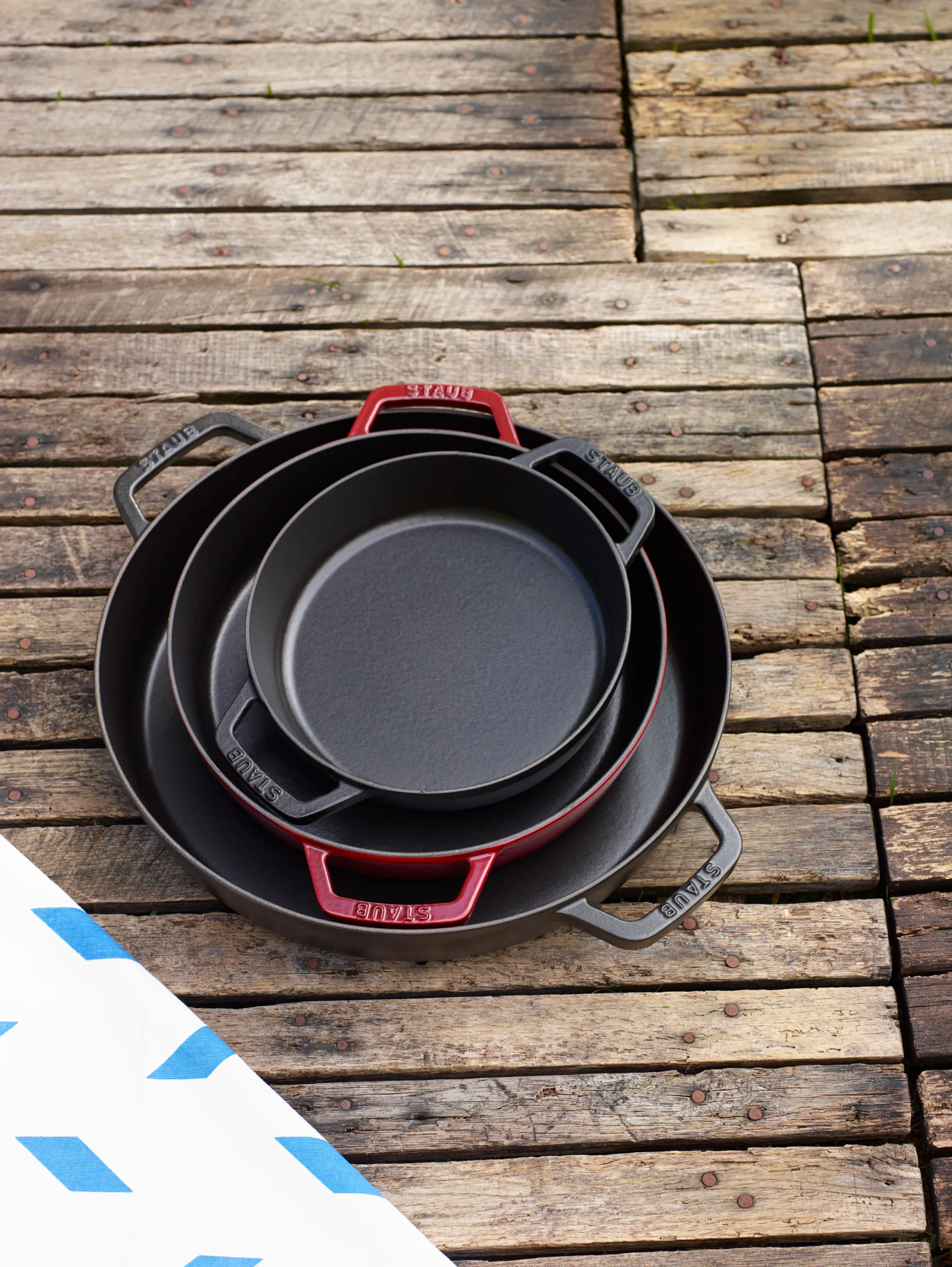 Staub panela de paella de ferro fundido com 2 alças Ø34 cm, Preto STAUB