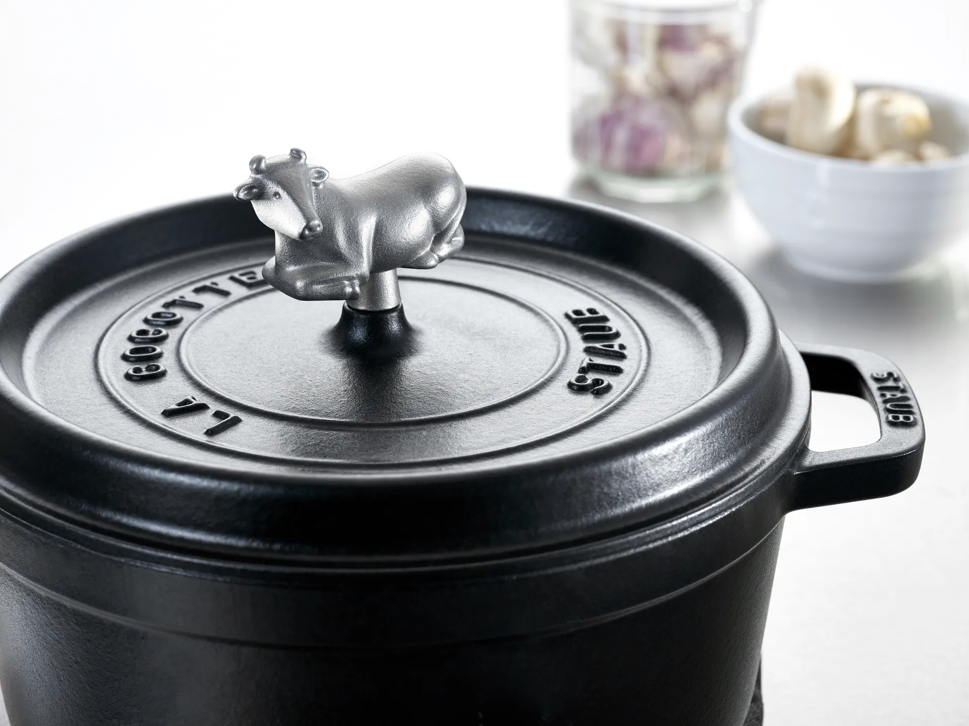 Staub puxador de metal, Vaca STAUB