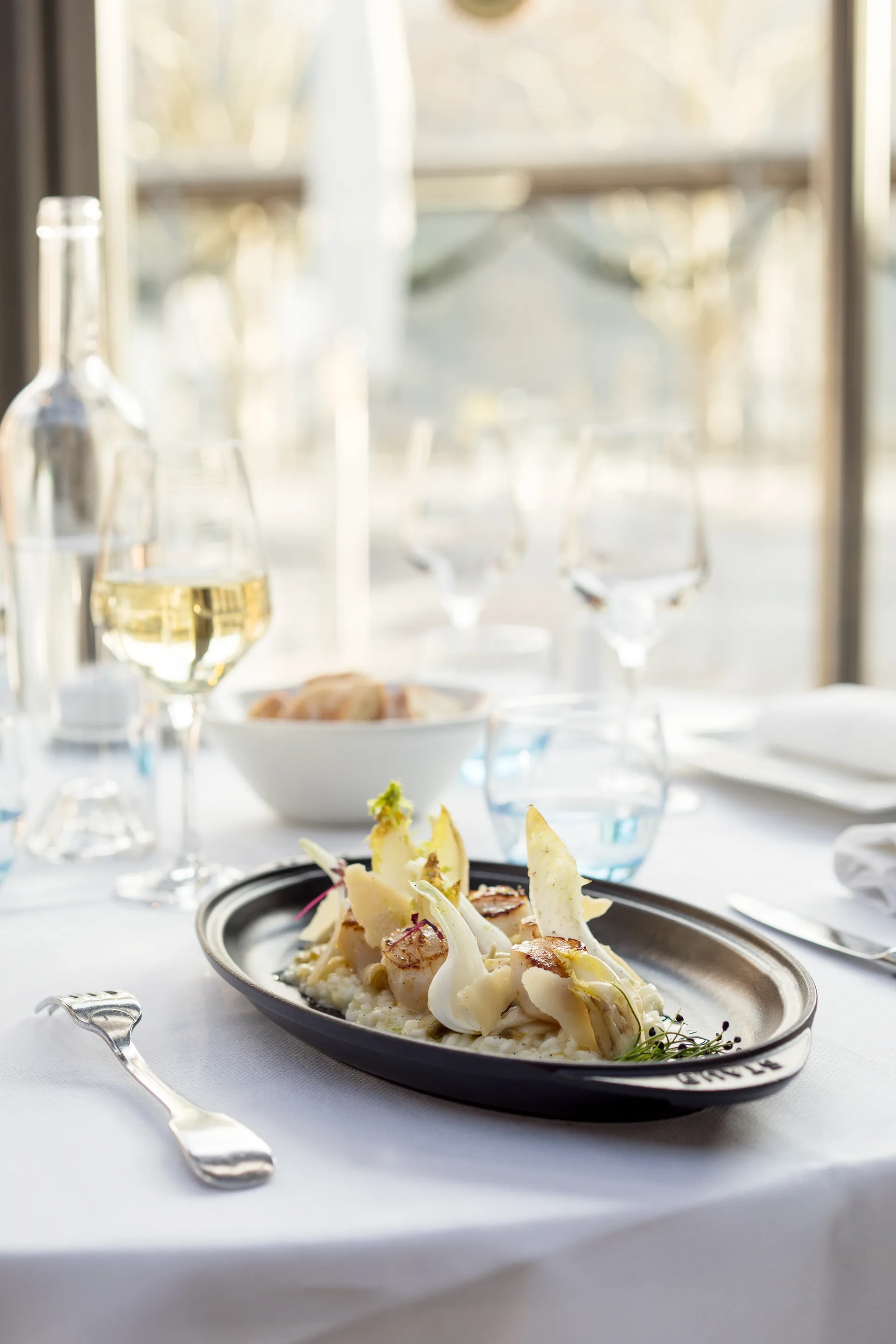 Travessa com tampa para peixe Staub, preto STAUB