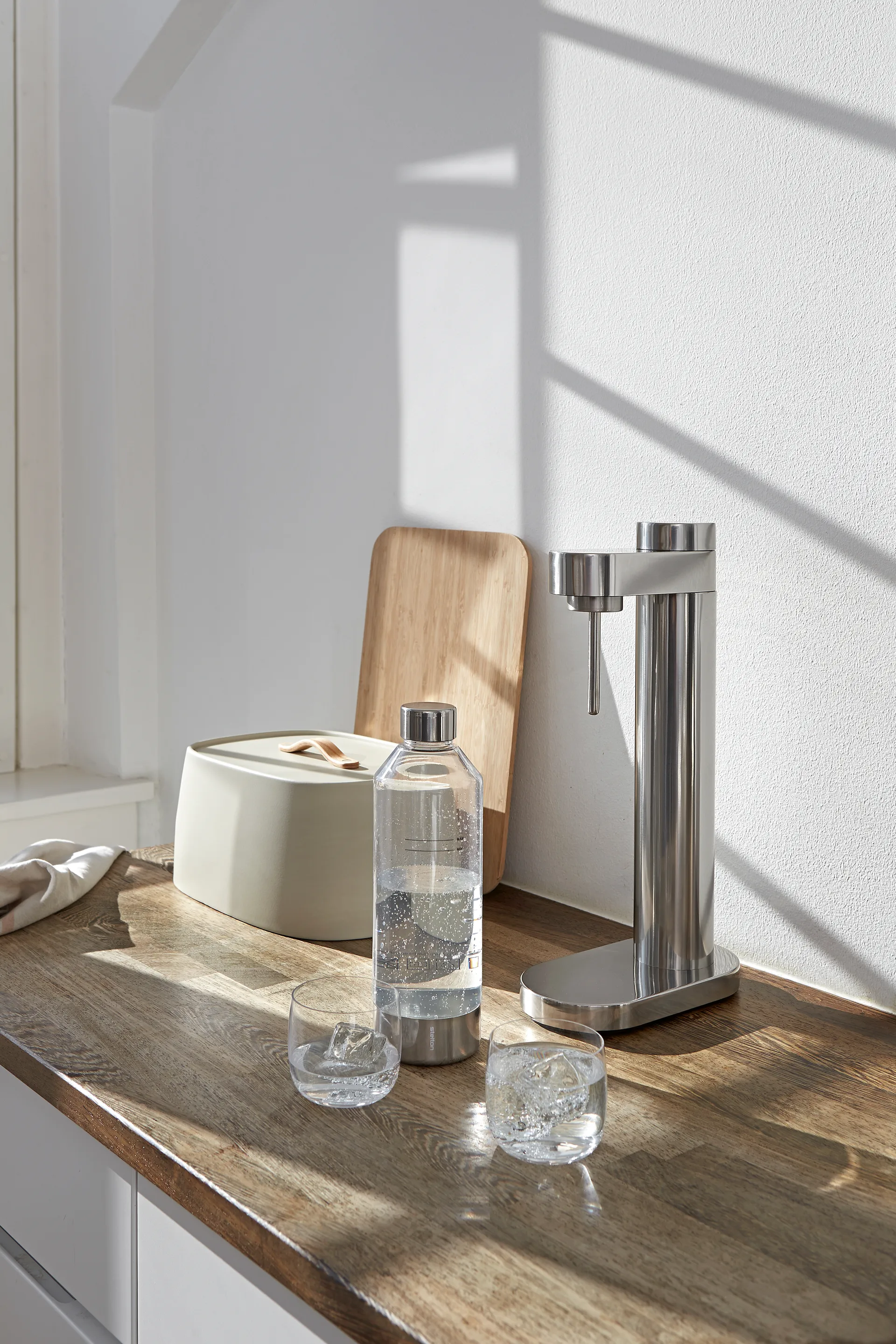 Brus carbonatador, Steel Stelton