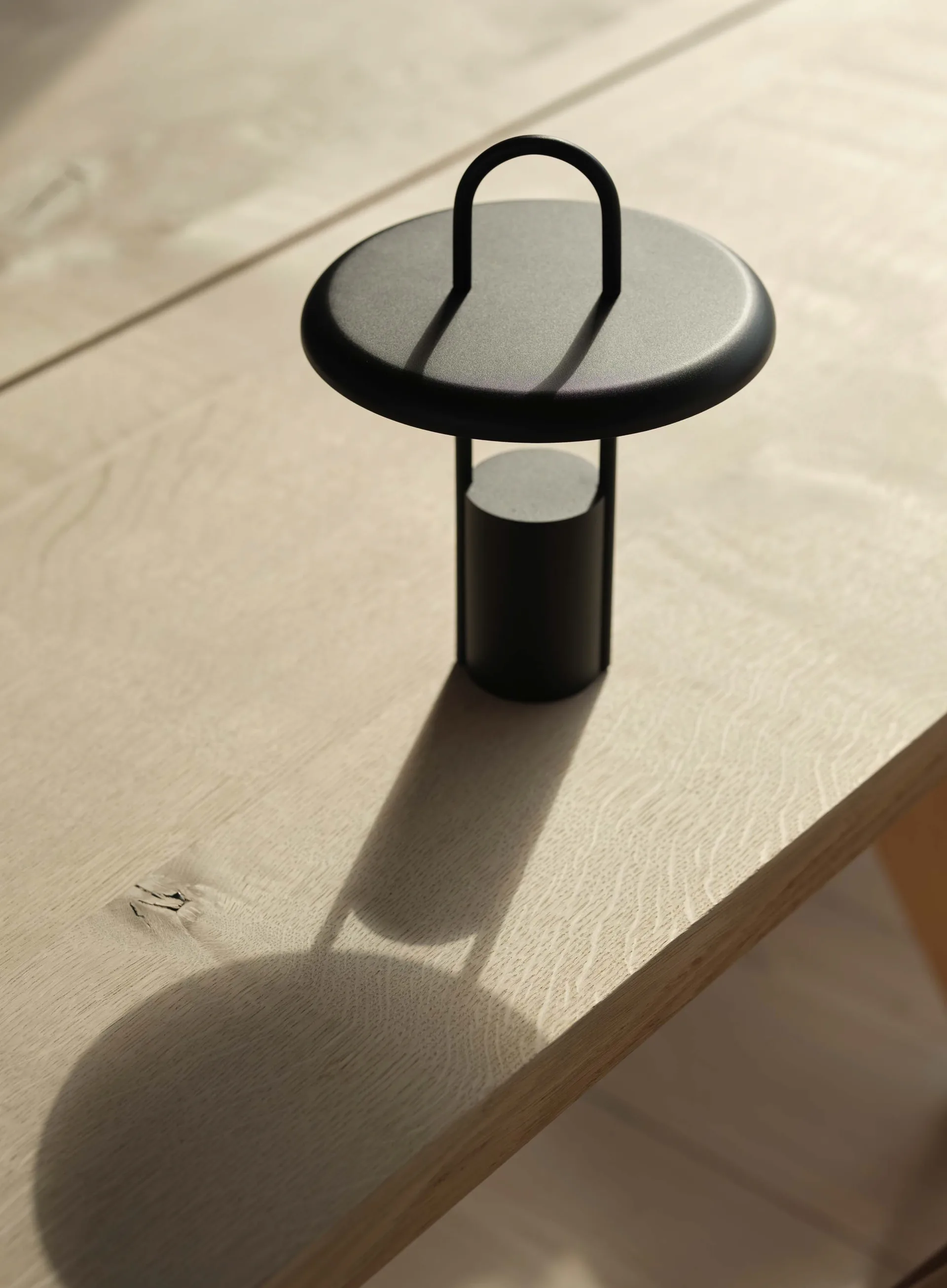 Candeeiro portátil LED Pier 25 cm, Preto Stelton