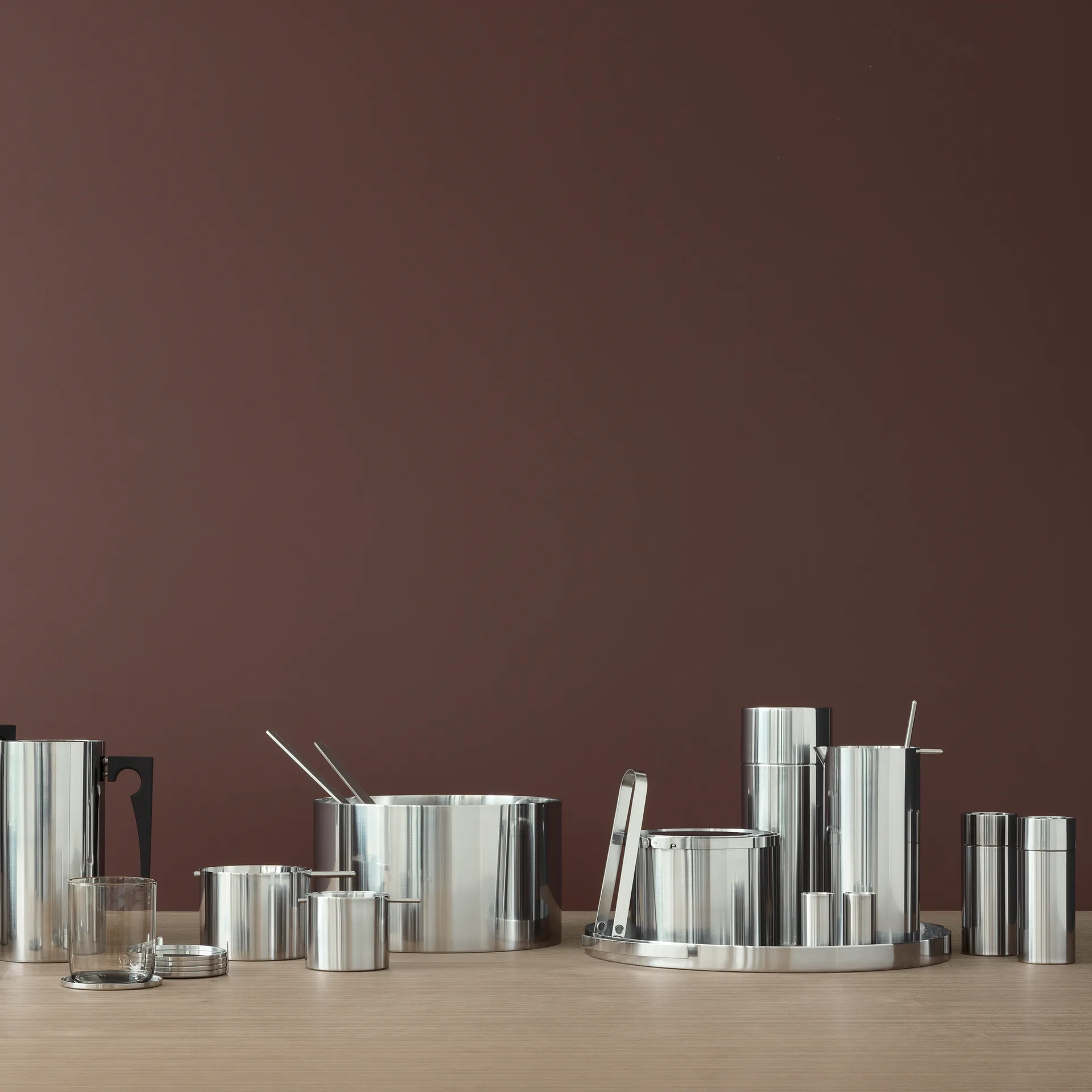 Cinzeiro grande AJ cylinda-line , Aço inoxidável Stelton