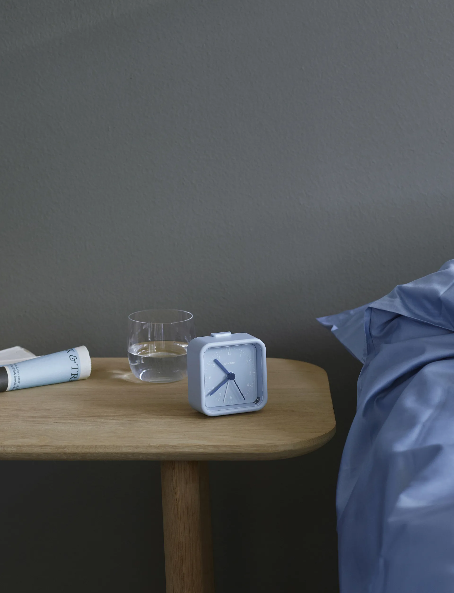 Despertador Okiru , Light azul Stelton