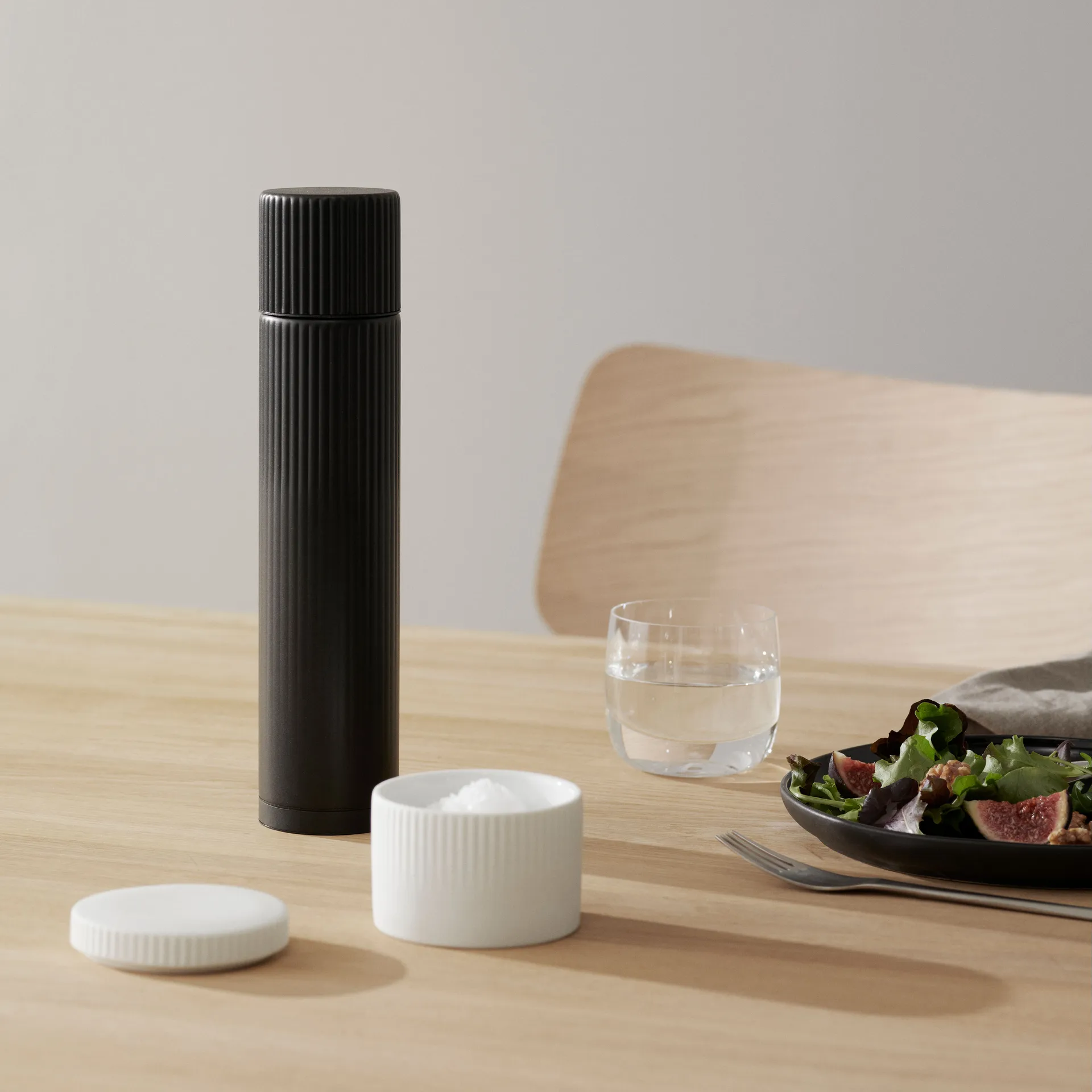 Pimenta Pleat, Preto Stelton