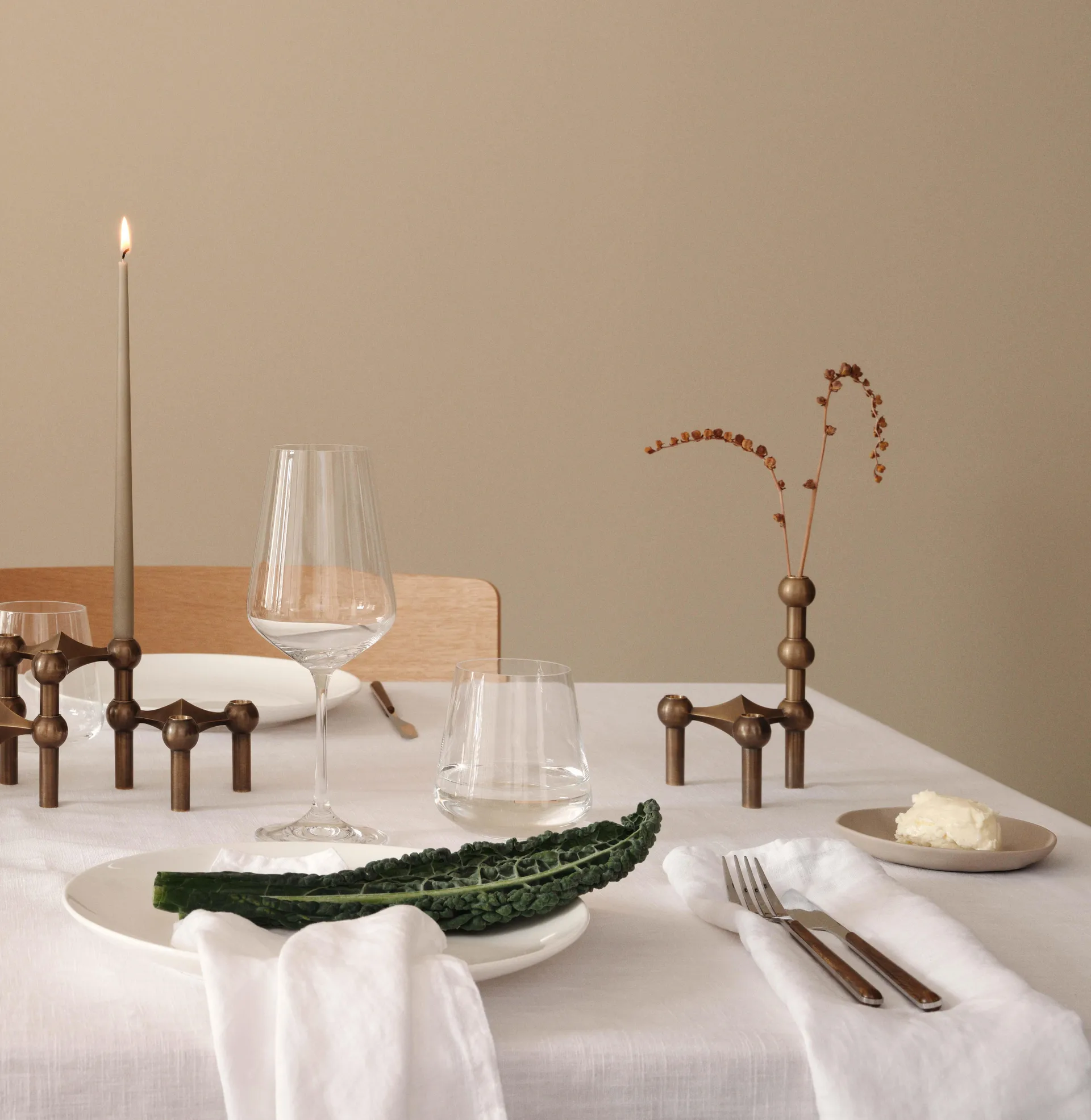 Vaso STOFF Nagel, Latão bronzeado STOFF Nagel