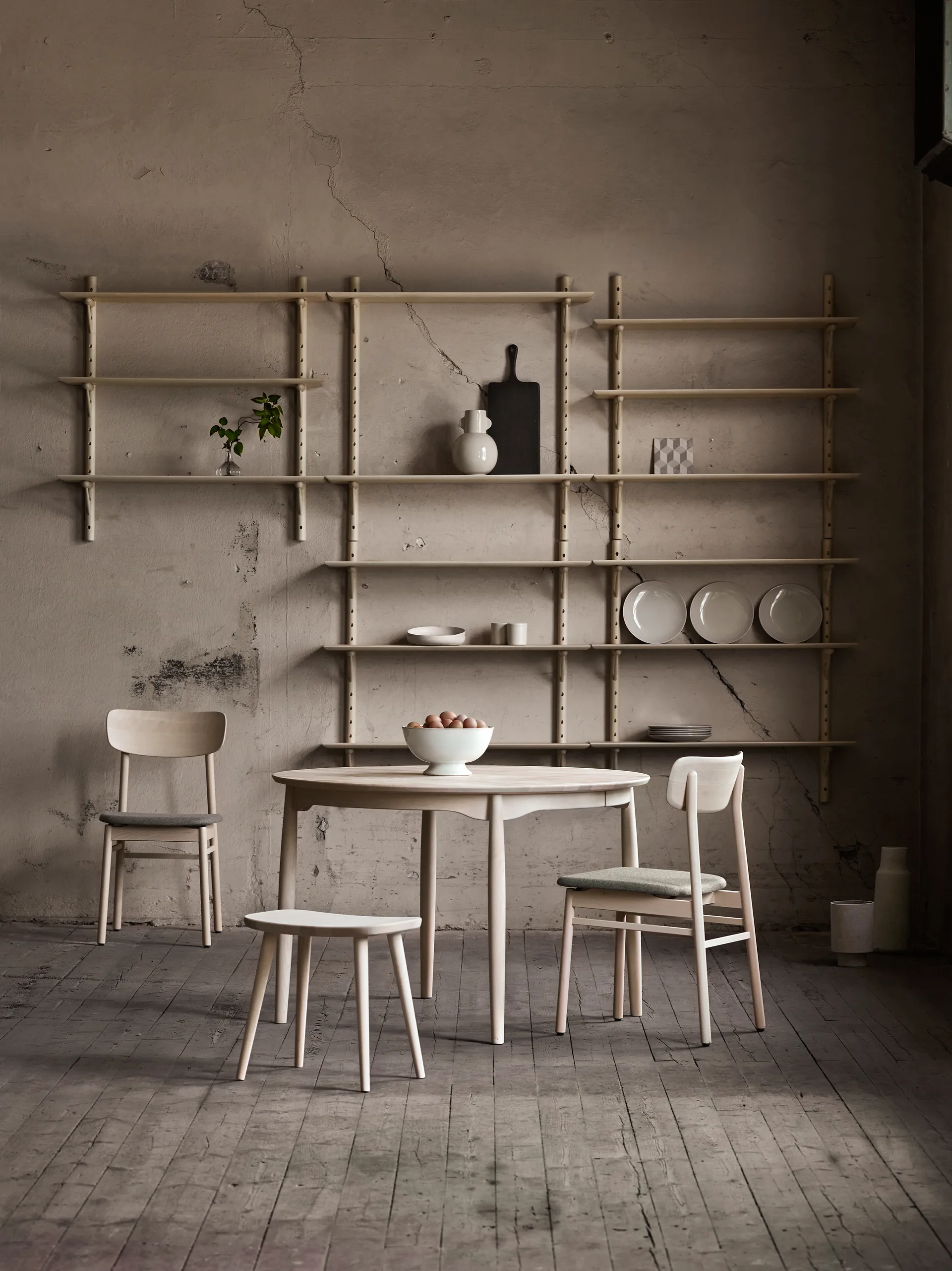 Banco Palle, verniz branco Stolab