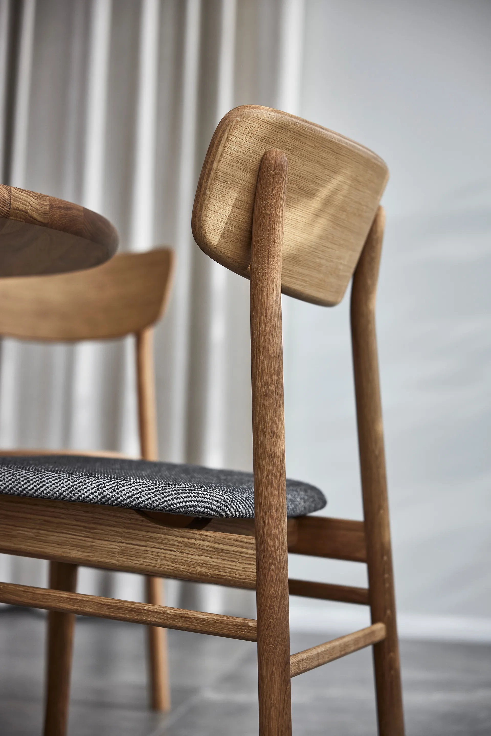 Cadeira bar Prima Vista, castanho/bege- carvalho verniz Stolab