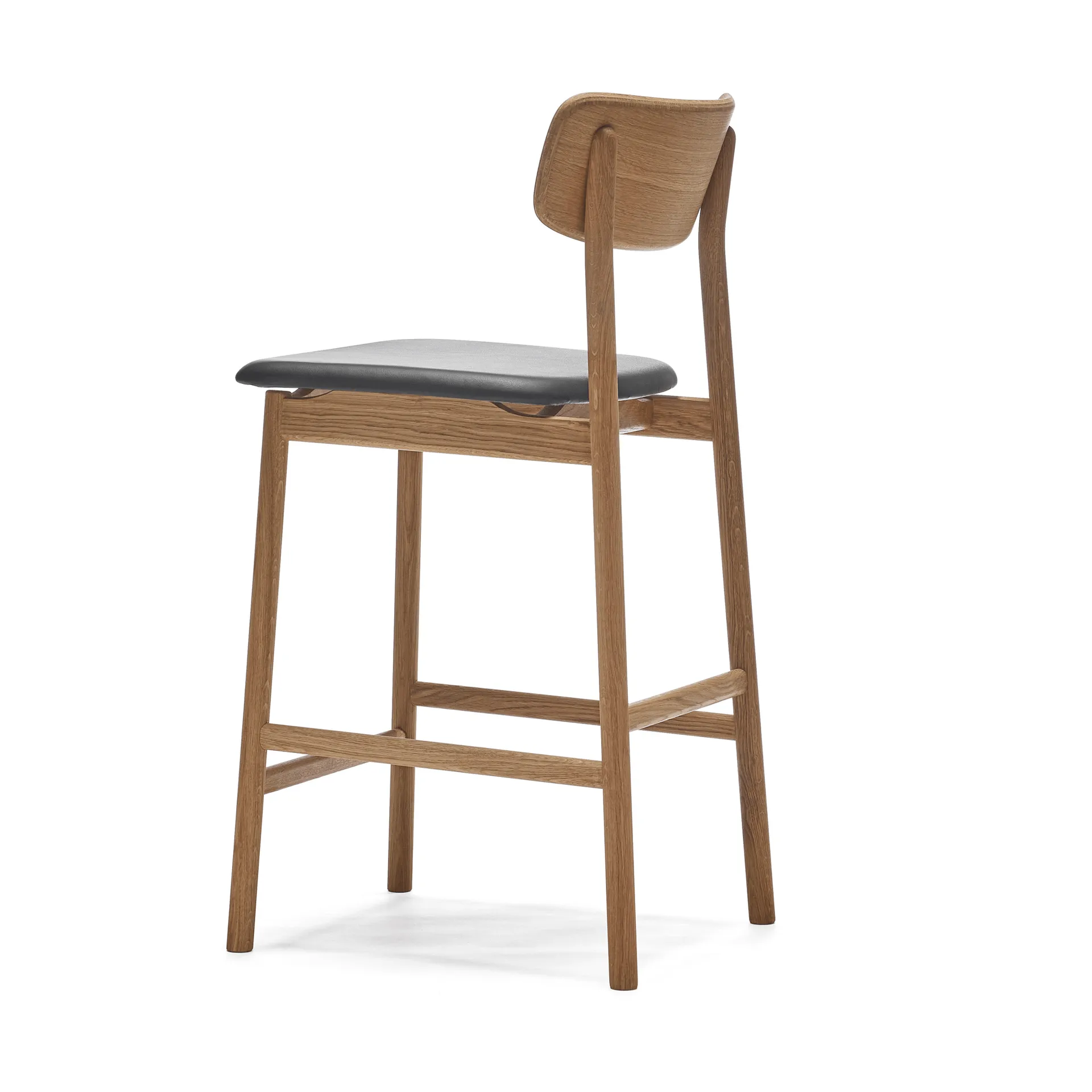 Cadeira bar Prima Vista, Couro preto Elmosoft, estrutura carvalho verniz natural, 65 cm Stolab