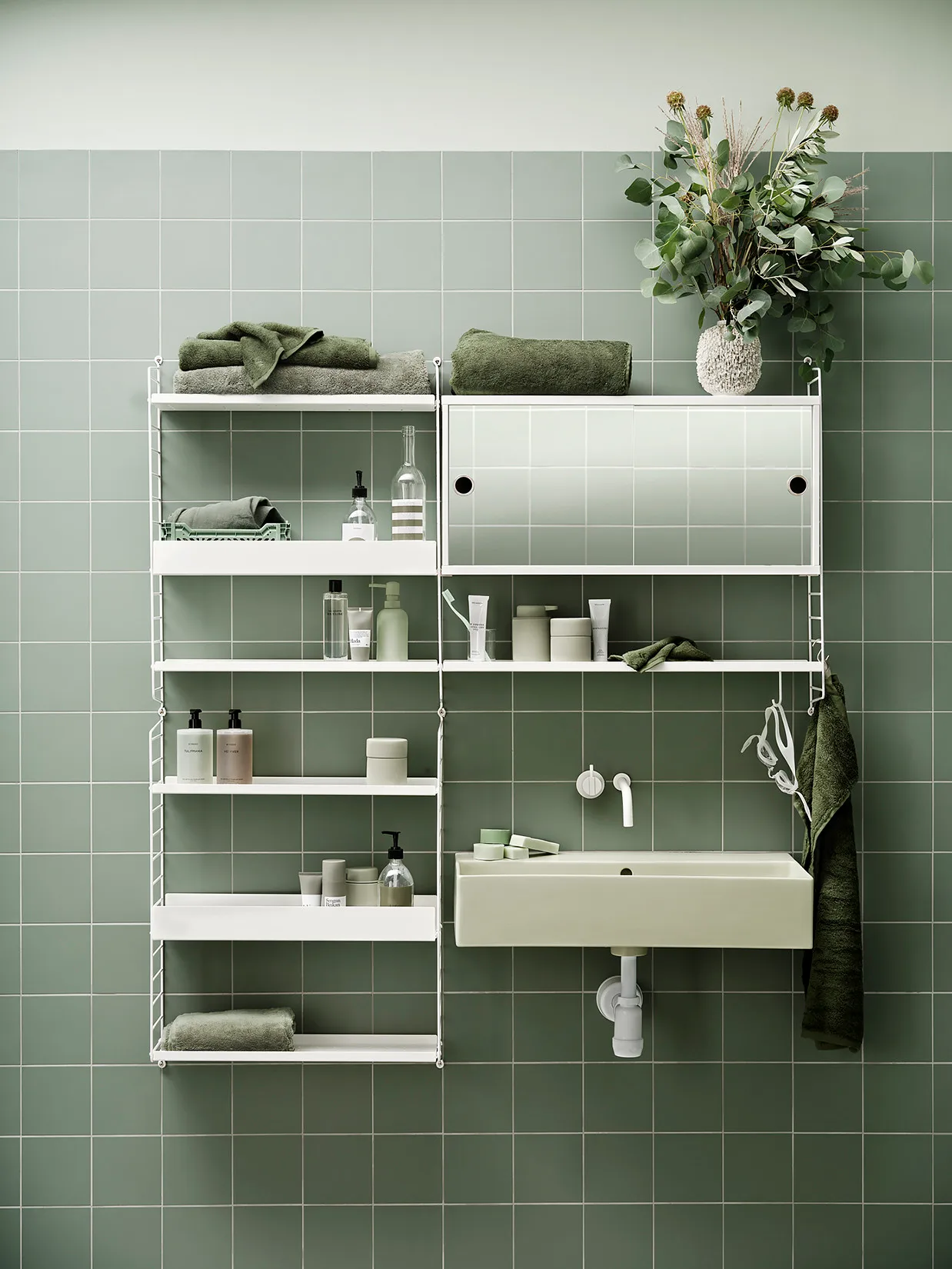 Armário com portas de correr String, branco, portas de correr espelhadas, 78x20 cm String