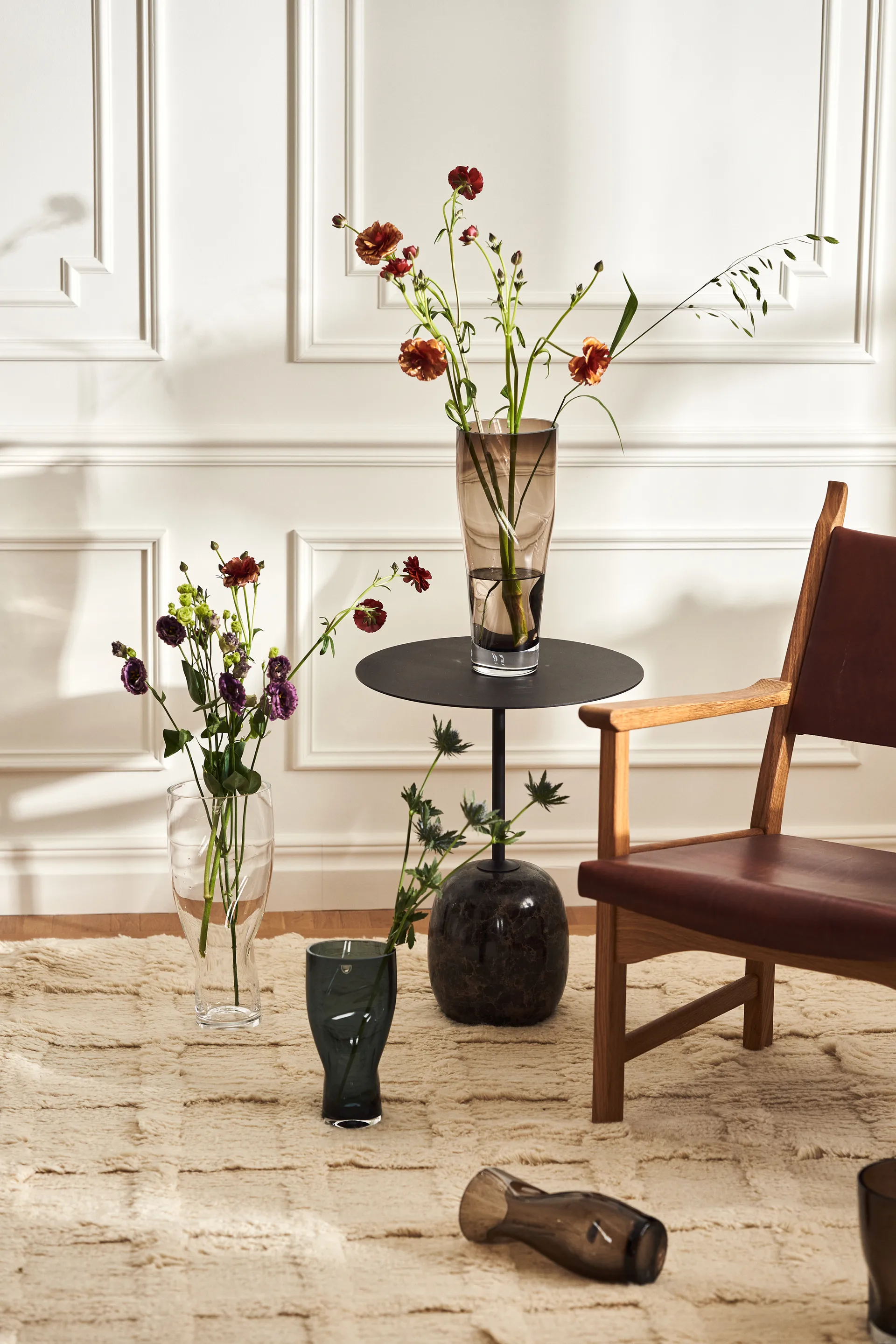 Poltrona Caryngo ,  Carvalho oleado - couro marrom avermelhado Swedese