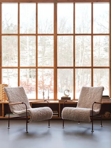 Poltrona Serpentine - Pele de carneiro Moonlight-nutmeg-Tärnsjö Cognac - Swedese