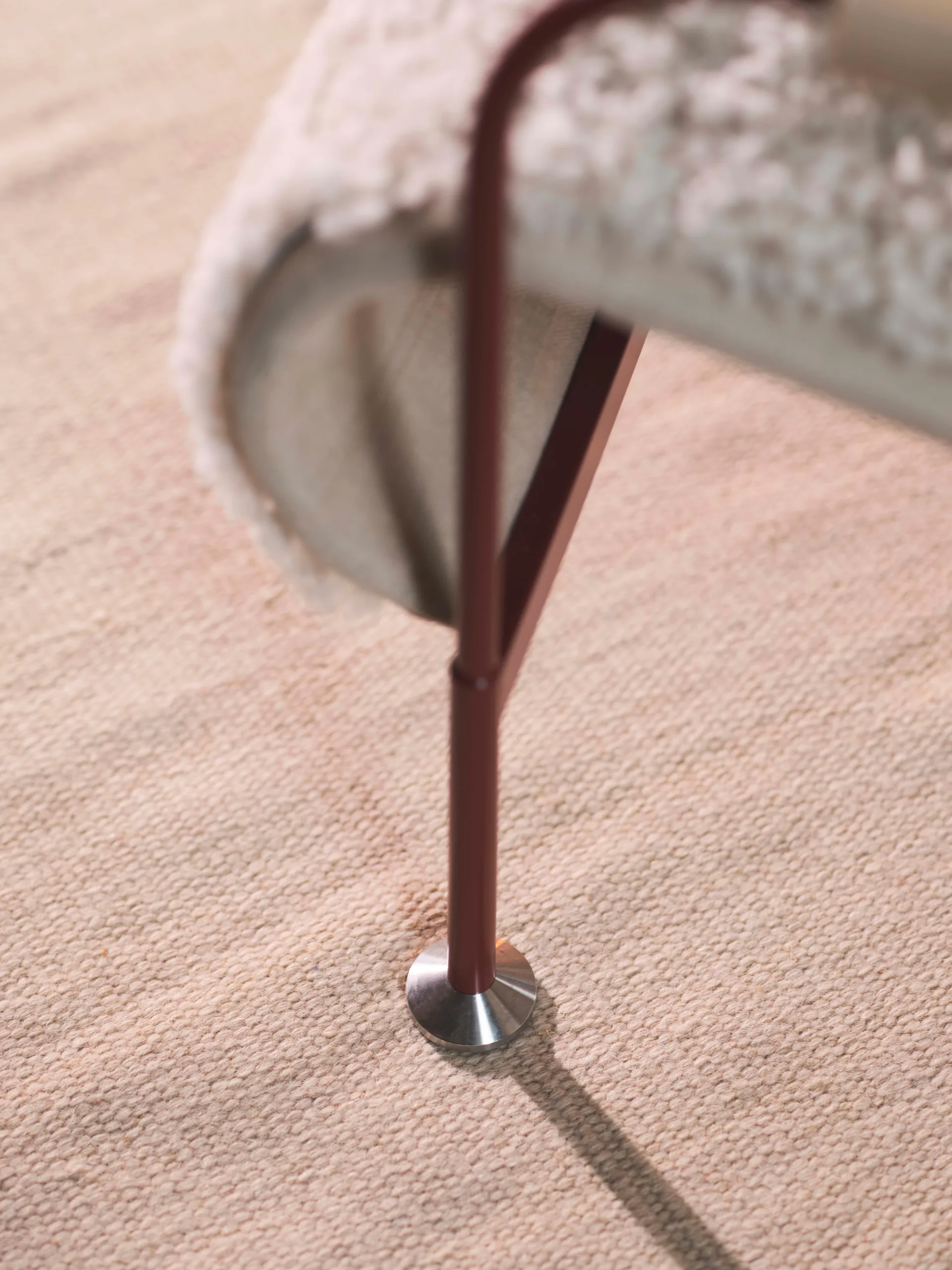 Poltrona Serpentine, Tecido Romo Linara Rye-red Swedese