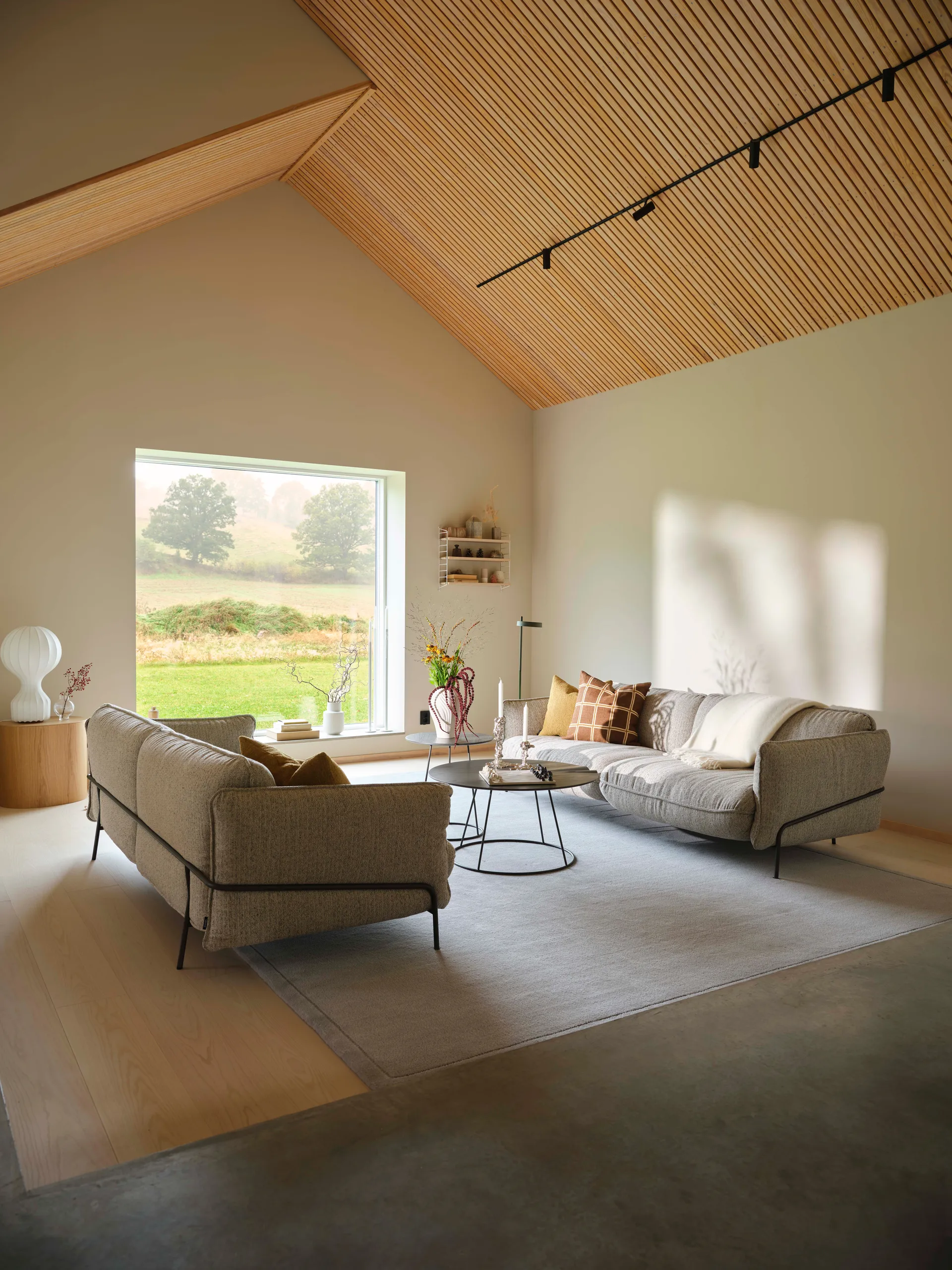 Sofá Continental, Wave Cobblestone-aço cromado Swedese