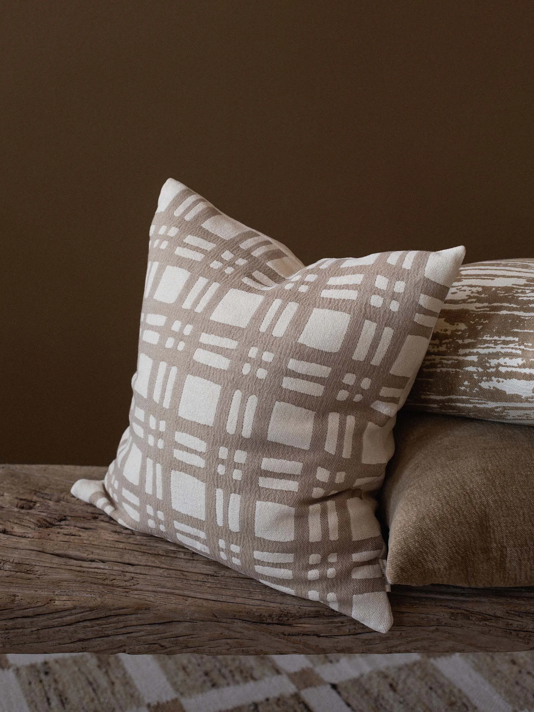 Camille capa de almofada 50x50 cm, Bege Tell Me More