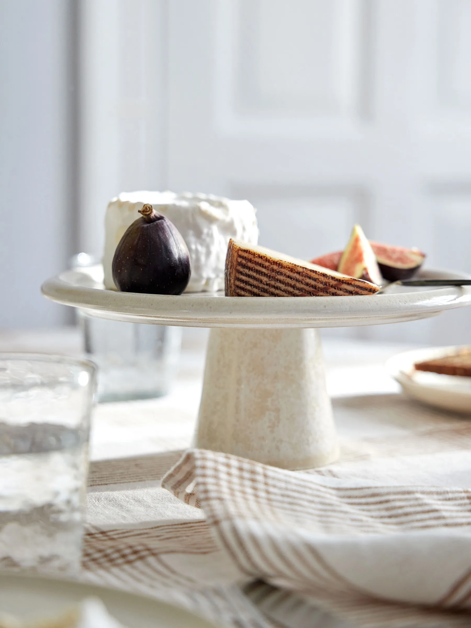 Granada prato de bolo, Creme, Ø26x11 cm Tell Me More