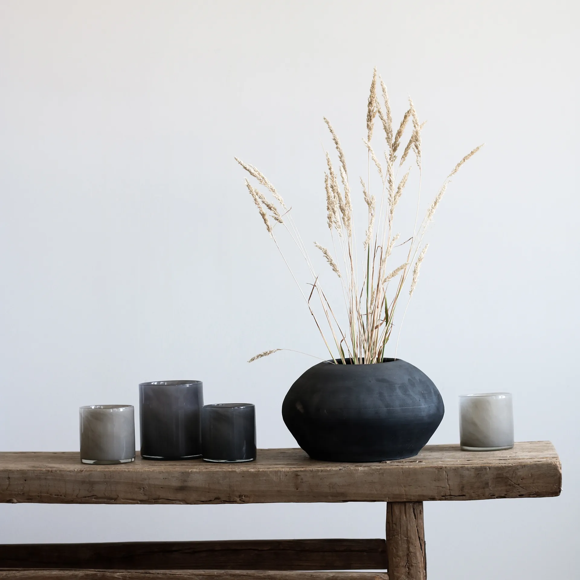 Lanterna Lyric M, Cinza escuro Tell Me More