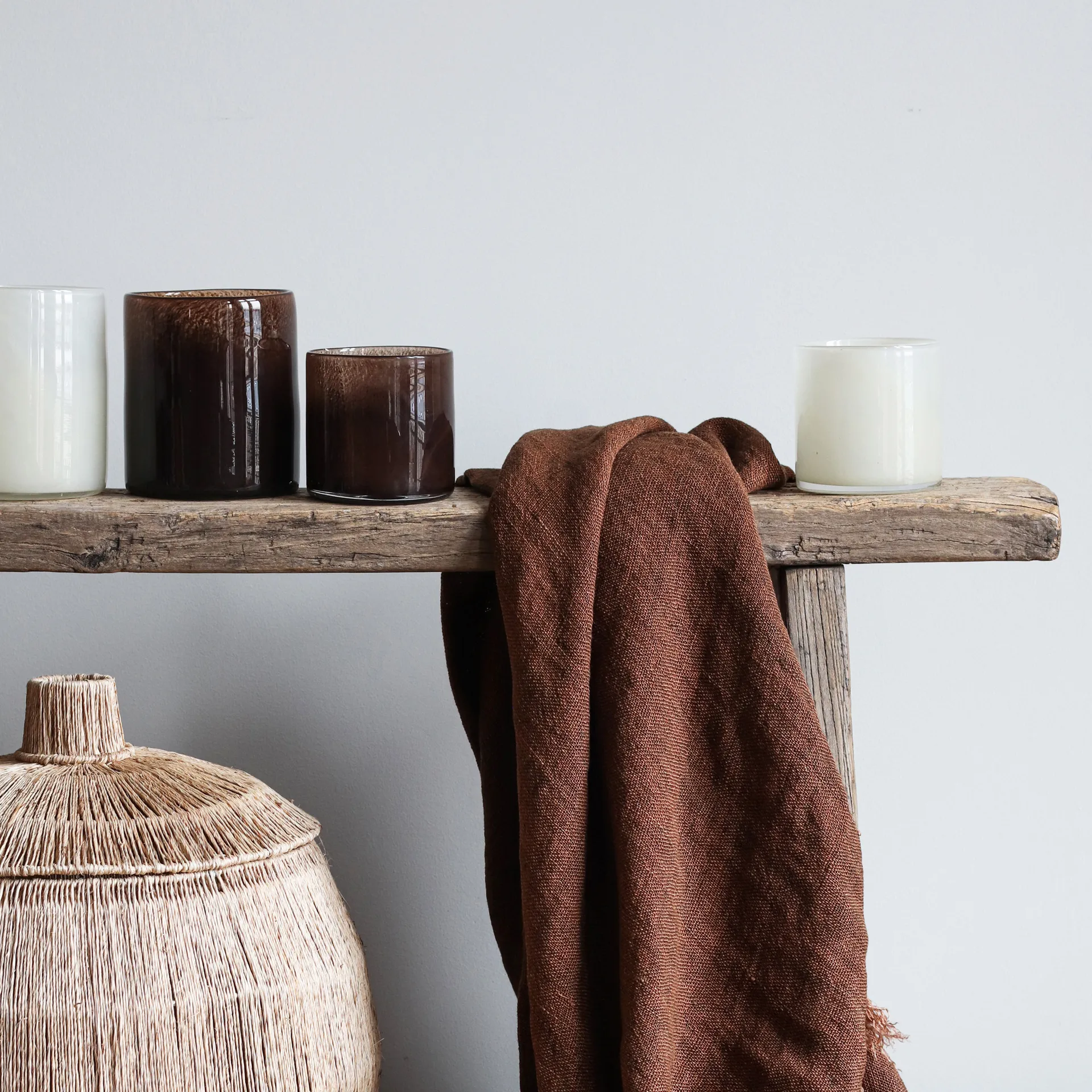 Lanterna Lyric S, linen (branco) Tell Me More