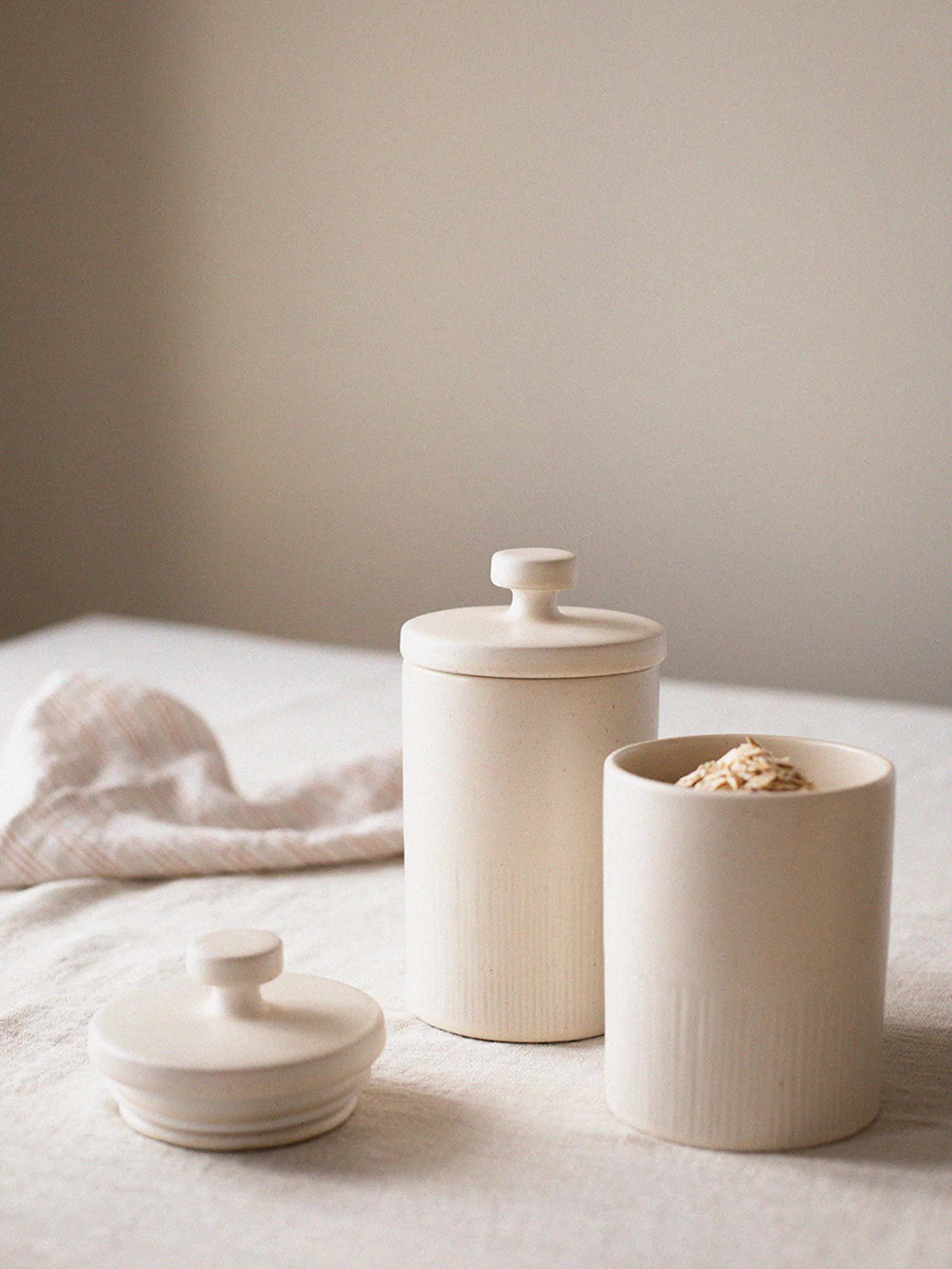 Palermo frasco com tampa, Branco-sujo, médio 1,1 L Tell Me More