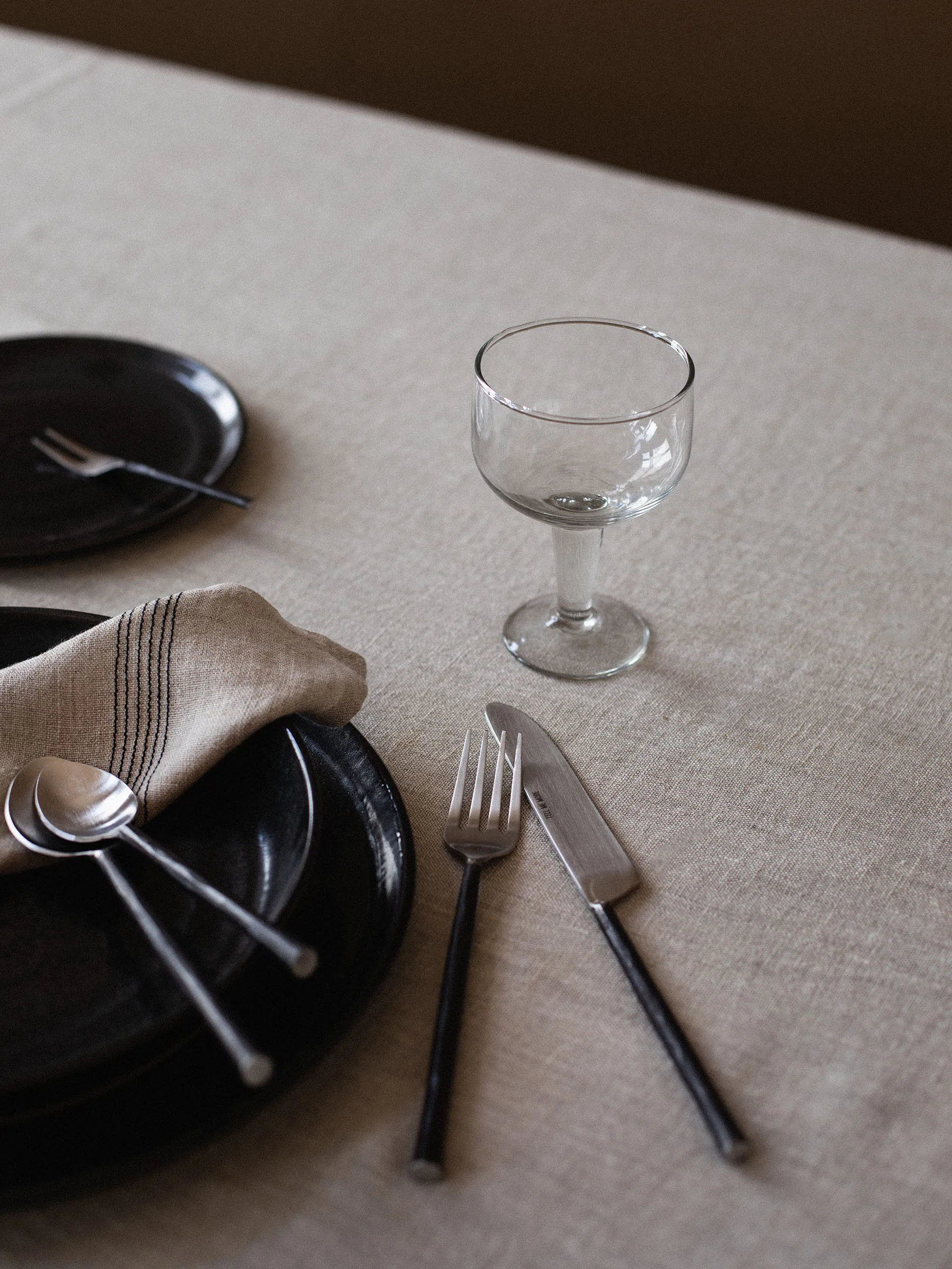 Steel conjunto de talheres 4 peças, Aço não polido Tell Me More