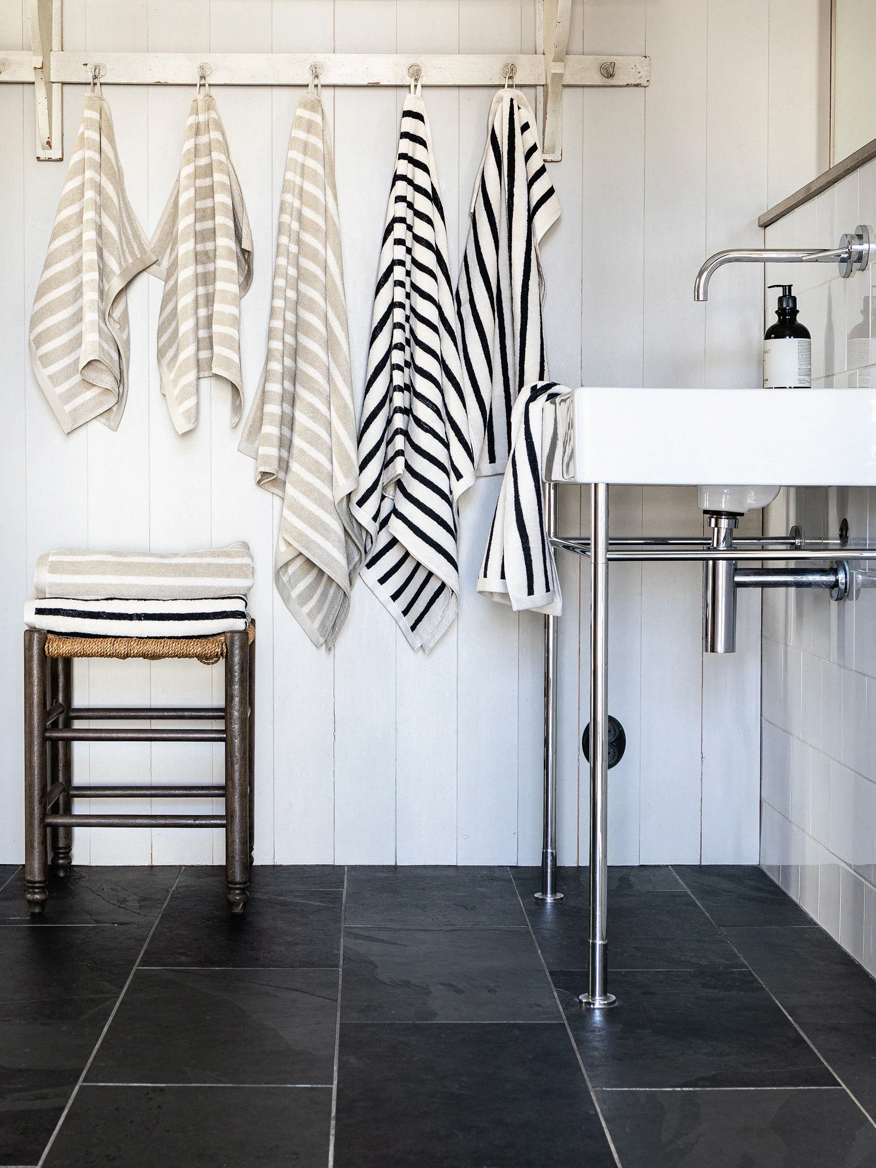 Toalha Bonnie 70x140 cm, Preto Tell Me More