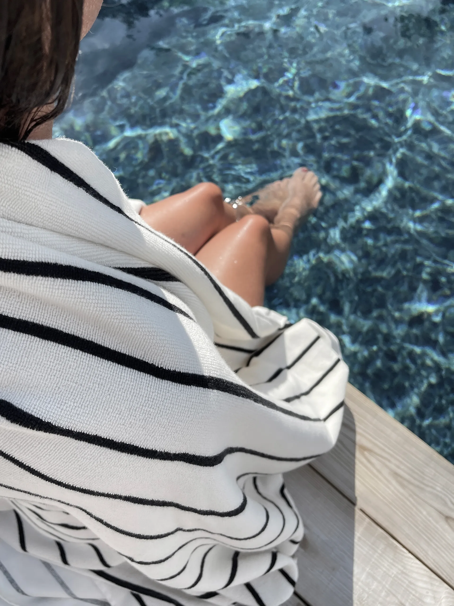 Toalha Juno 100x180 cm, Preto Tell Me More