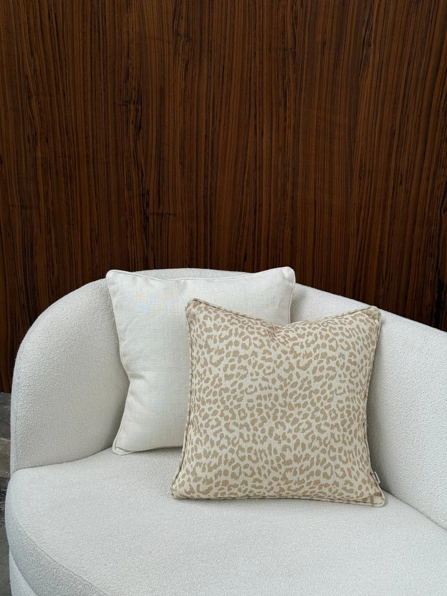 Almofada decorativa Norell, Leopard bege-off white, 50x50 cm Tinted