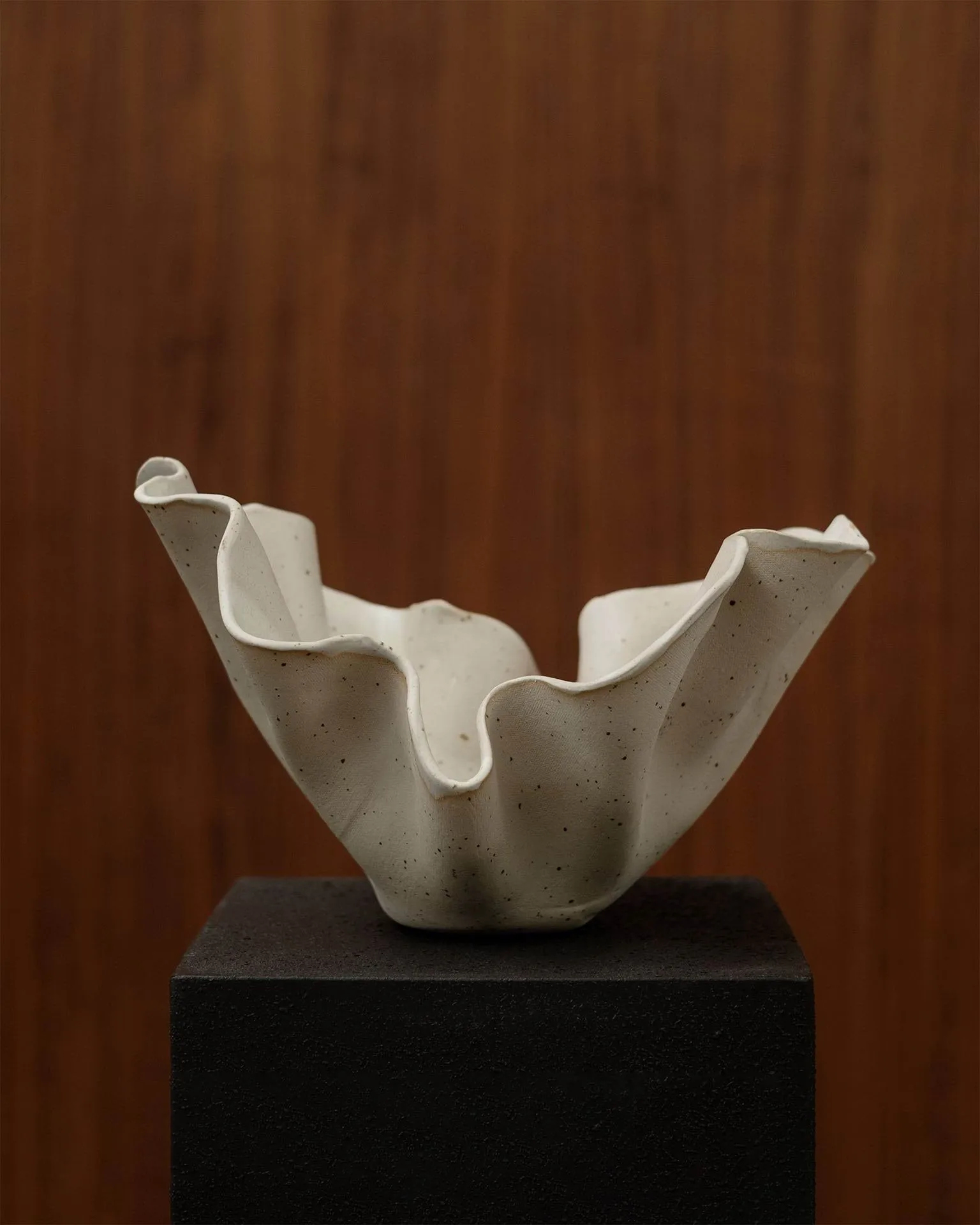 Amnell escultura, Bege, 29x18 cm Tinted