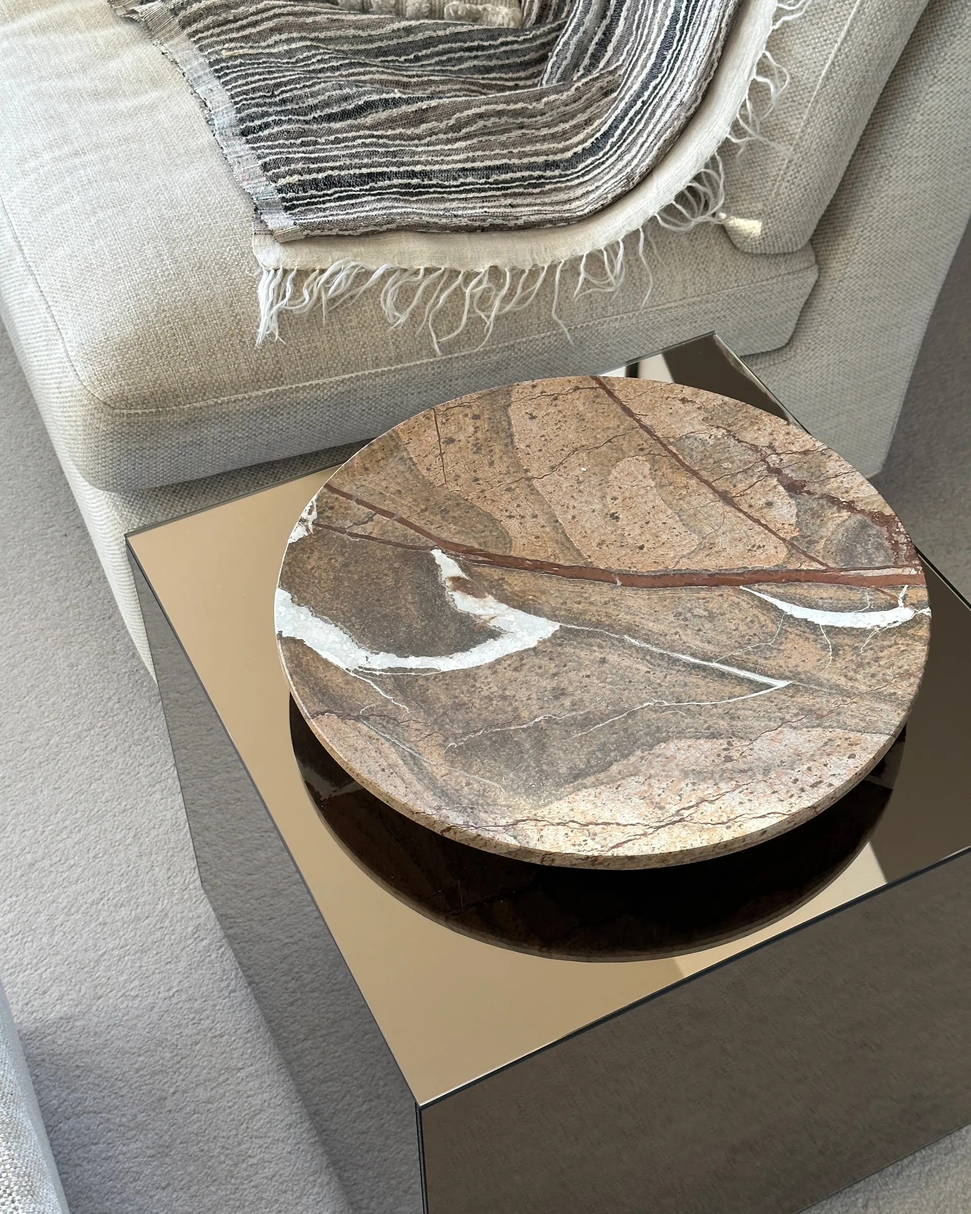 Prato Falker, Red stone Tinted