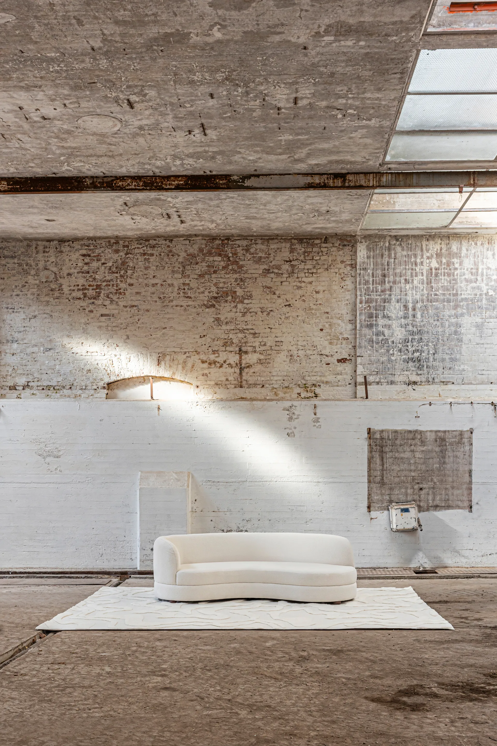 Sofá Delon, Bouclé off-white Tinted