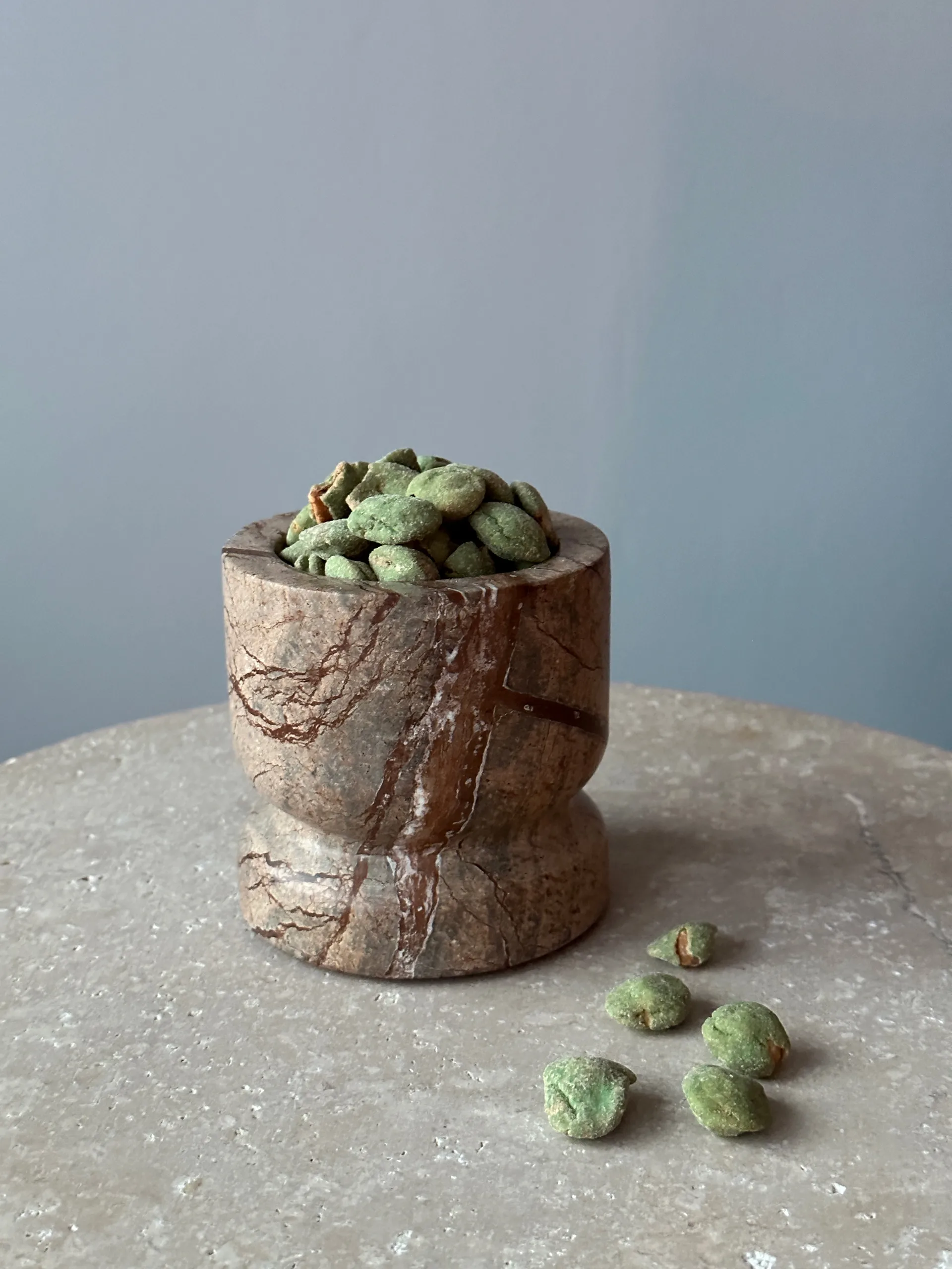 Tigela Dahl, Red stone Tinted