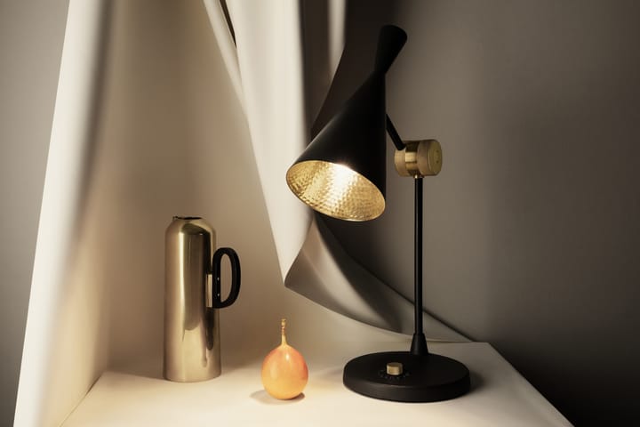 Beat Unbeaten candeeiro de mesa LED 53 cm, Preto Tom Dixon