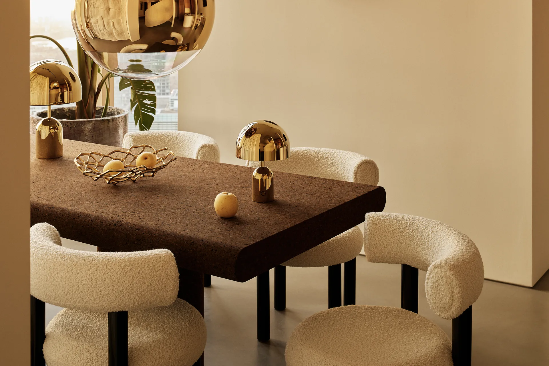 Bell Portable candeeiro de mesa , Dourado Tom Dixon
