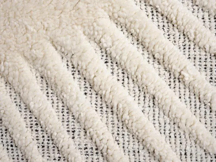 Edgy tapete, 170x240 cm Tom Dixon