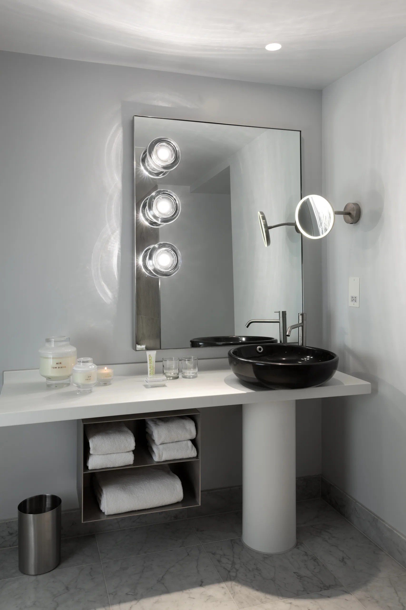 Elements vela perfumada média, Ar Tom Dixon