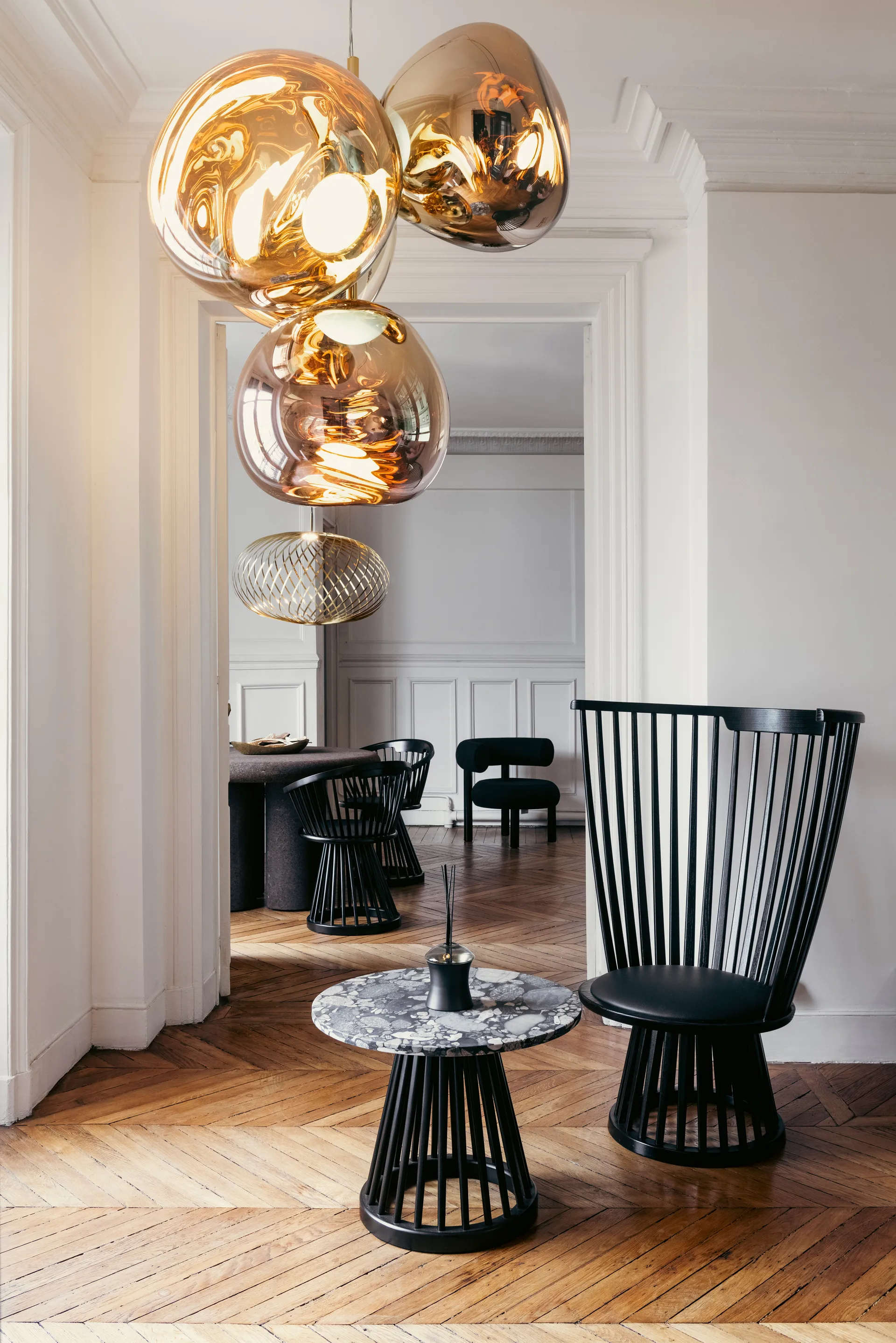 Fan poltrona com assento estofado, Black ash-black leather Tom Dixon