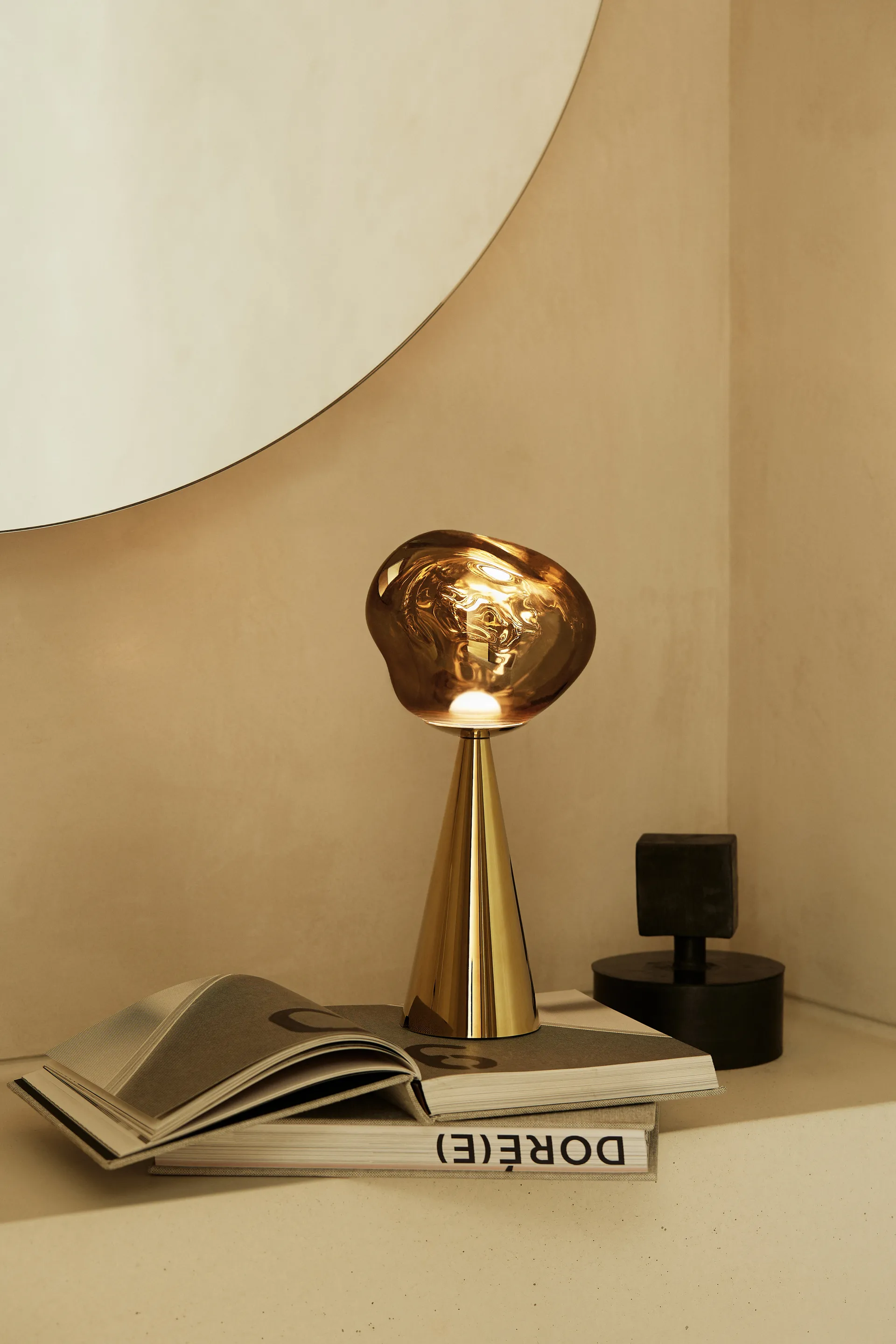 Melt Portable candeeiro de mesa , Dourado Tom Dixon