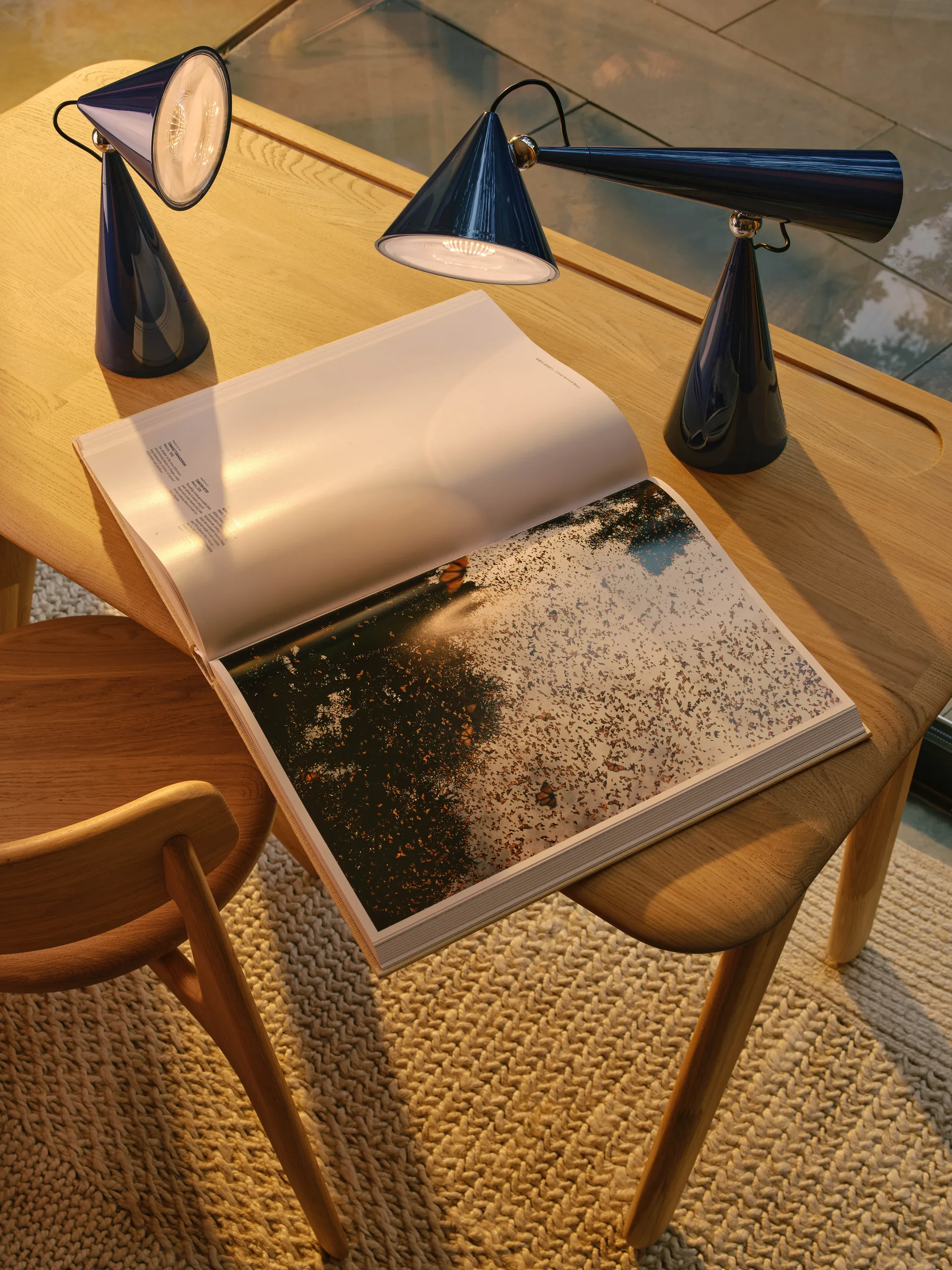 Pose Task LED candeeiro de mesa, Índigo Tom Dixon