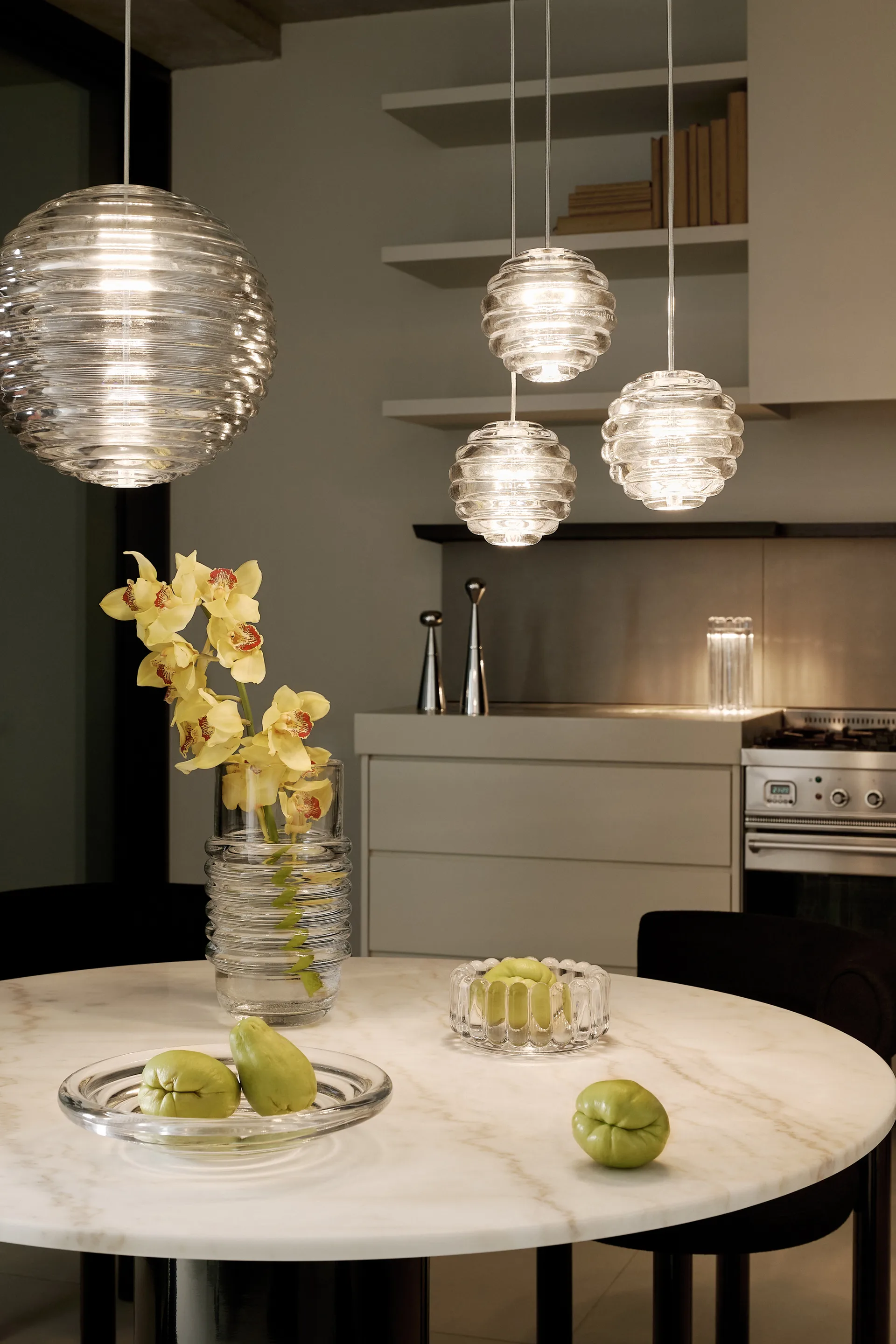 Press Sphere candeeiro suspenso LED Ø30 cm, Claro Tom Dixon