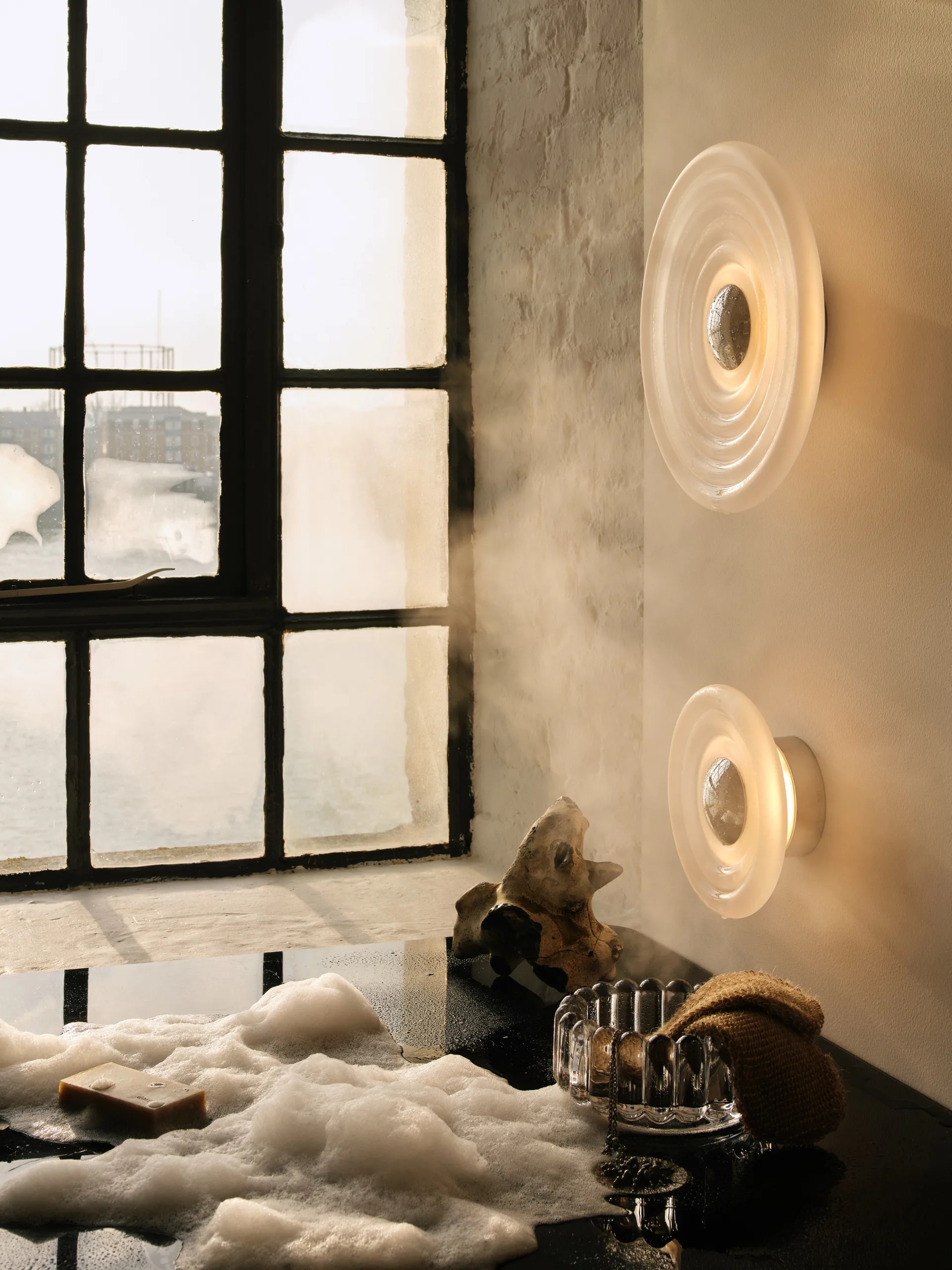 Press Surface candeeiro de parede grande LED 35 cm, Fosco Tom Dixon