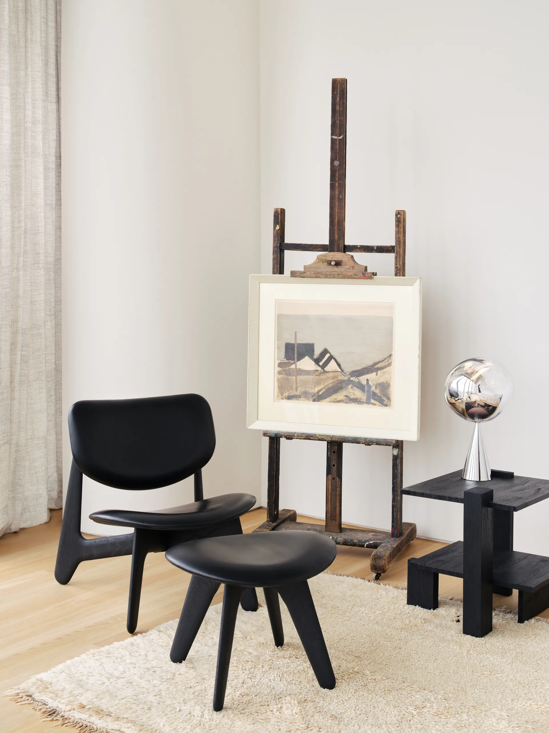 Slab poltrona com assento estofado, Black ash-black leather Tom Dixon