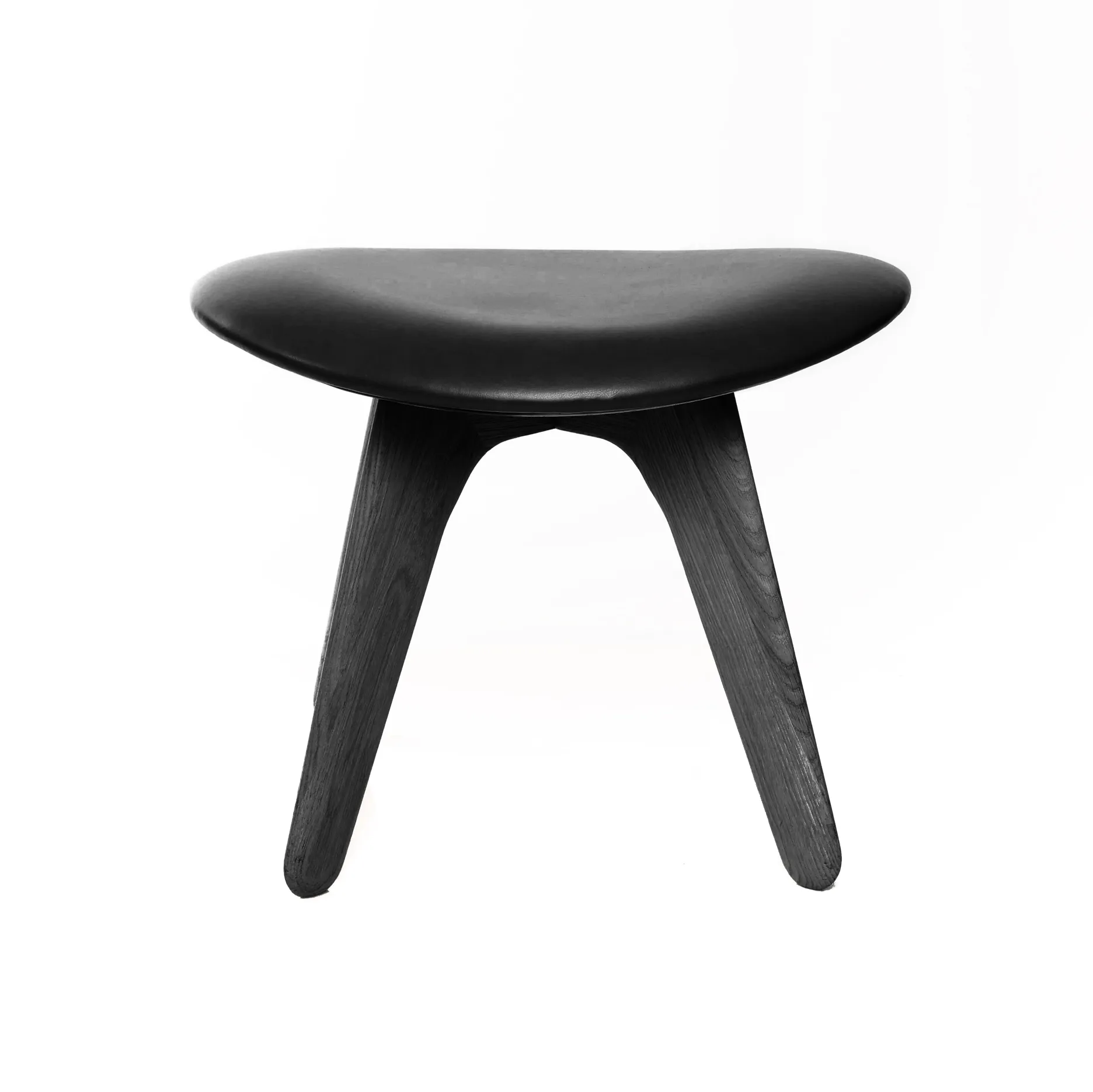 Slab pufe 45x55 cm, Black ash-black leather Tom Dixon