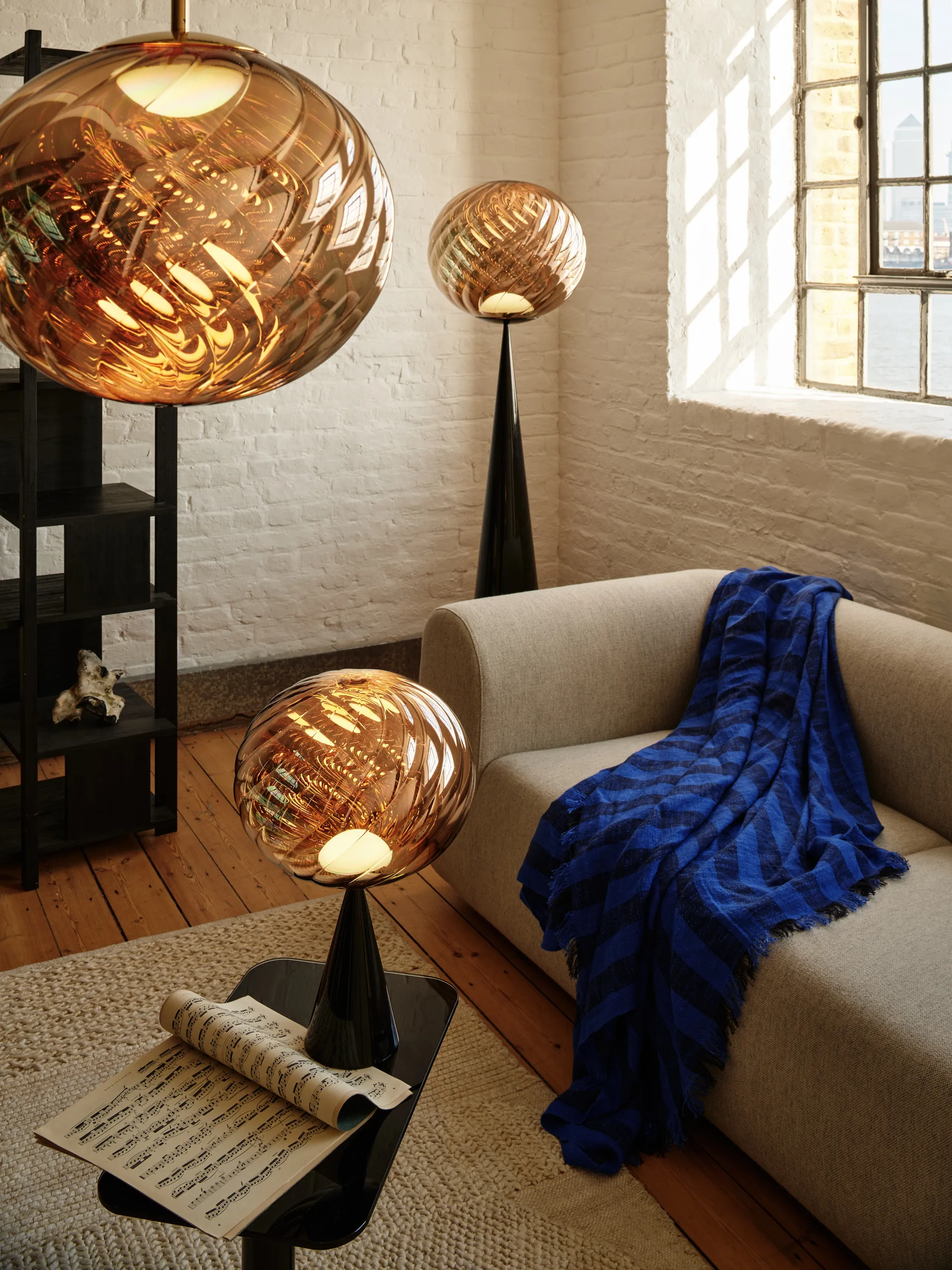Whirl candeeiro suspenso Ø30 cm, Dourado Tom Dixon