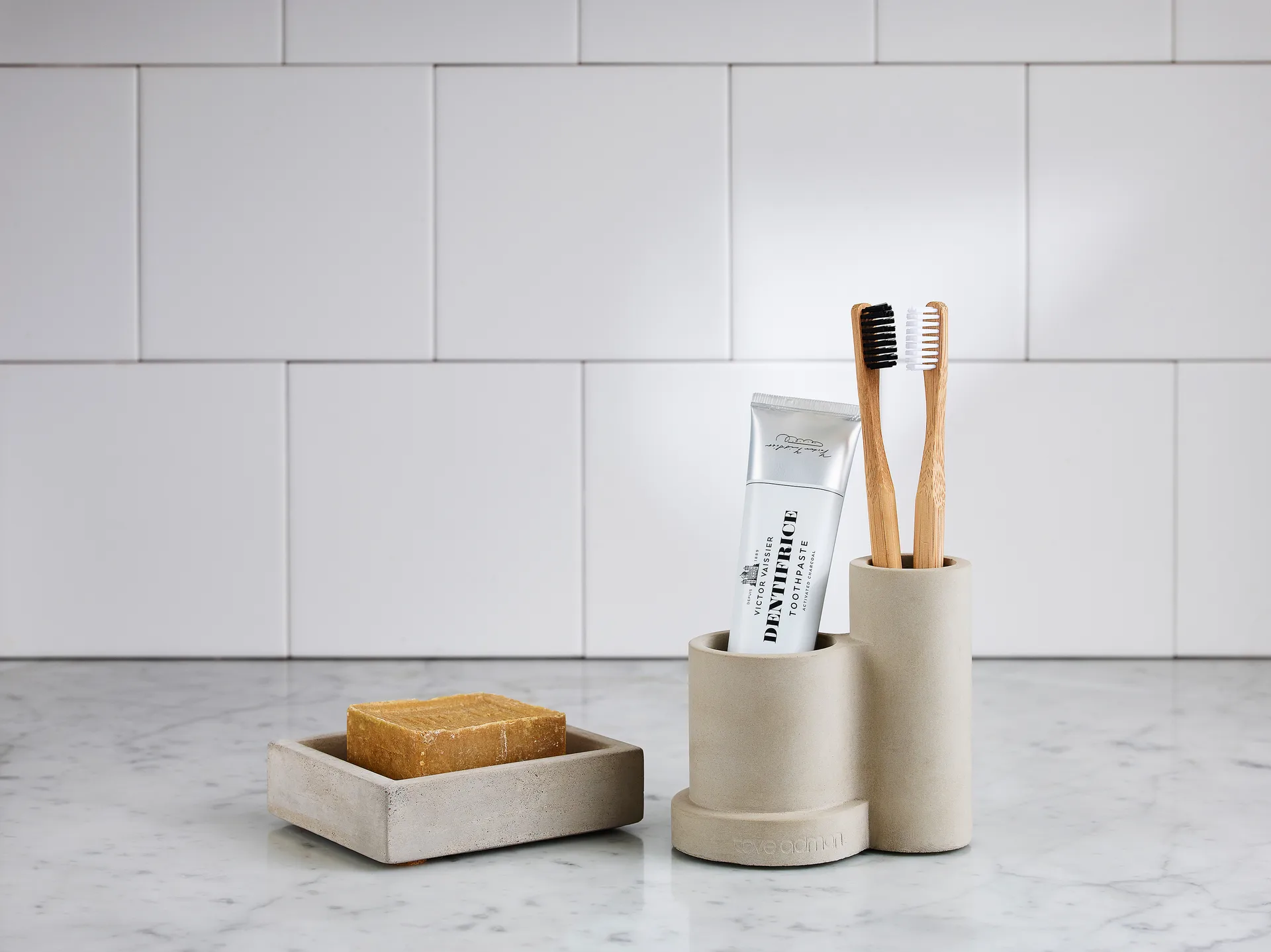 Suporte para escovas de dentes Smile 7,5x11 cm, cinza Tove Adman
