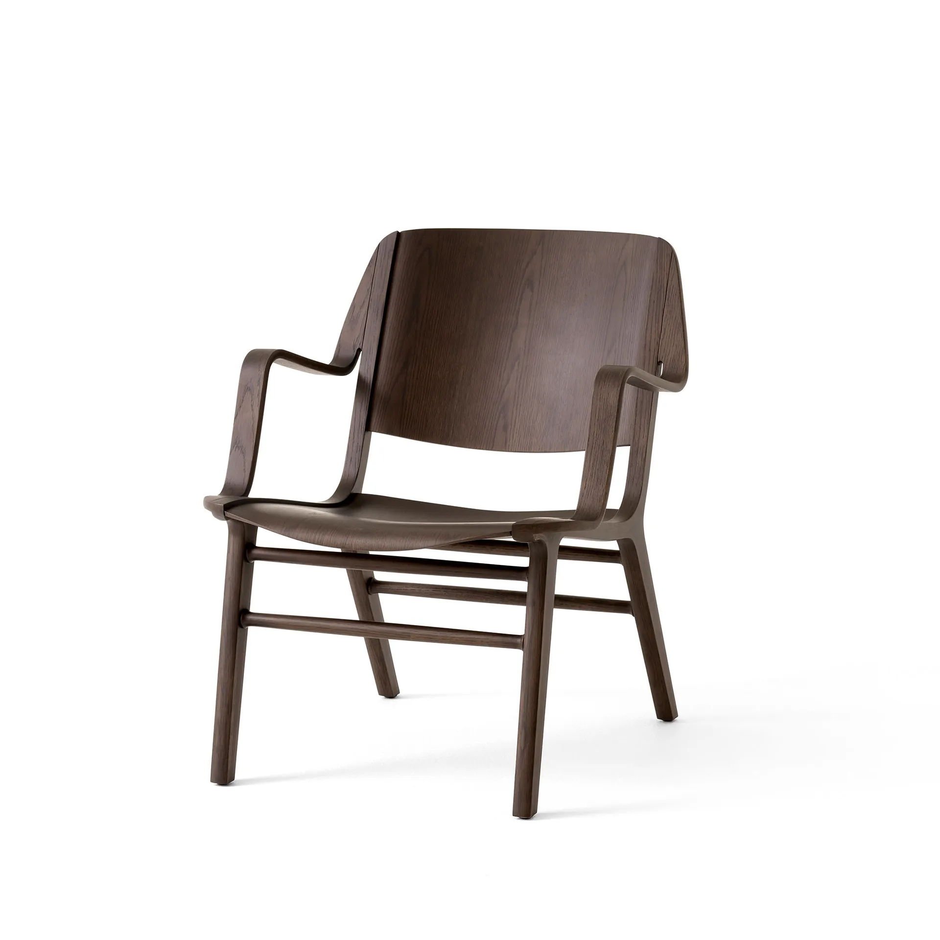 AX HM11 Lounge Chair com apoio de braços, Dark stained oak &Tradition