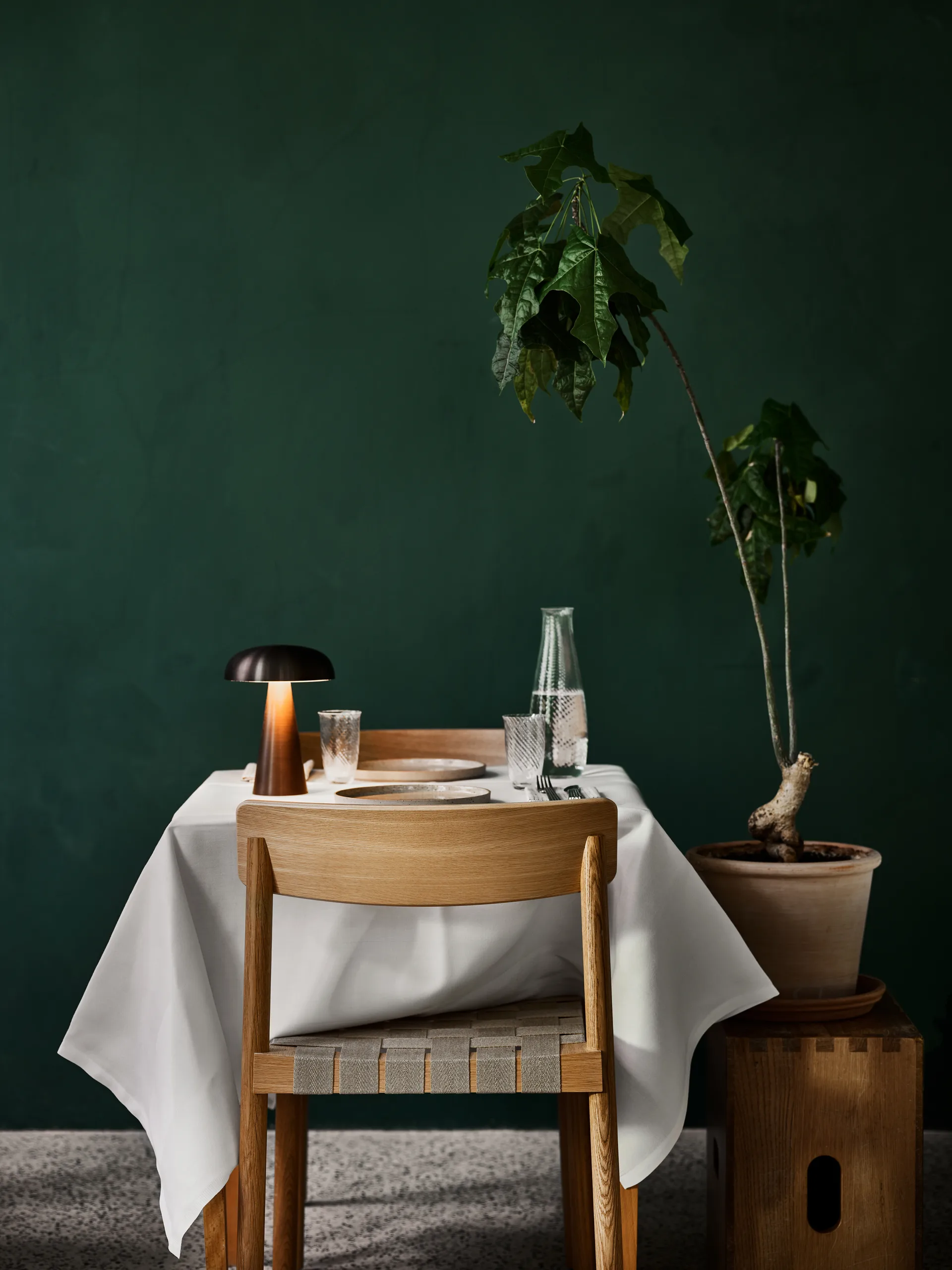 Cadeira Betty TK1, Carvalho, assento de linho trançado natural &Tradition