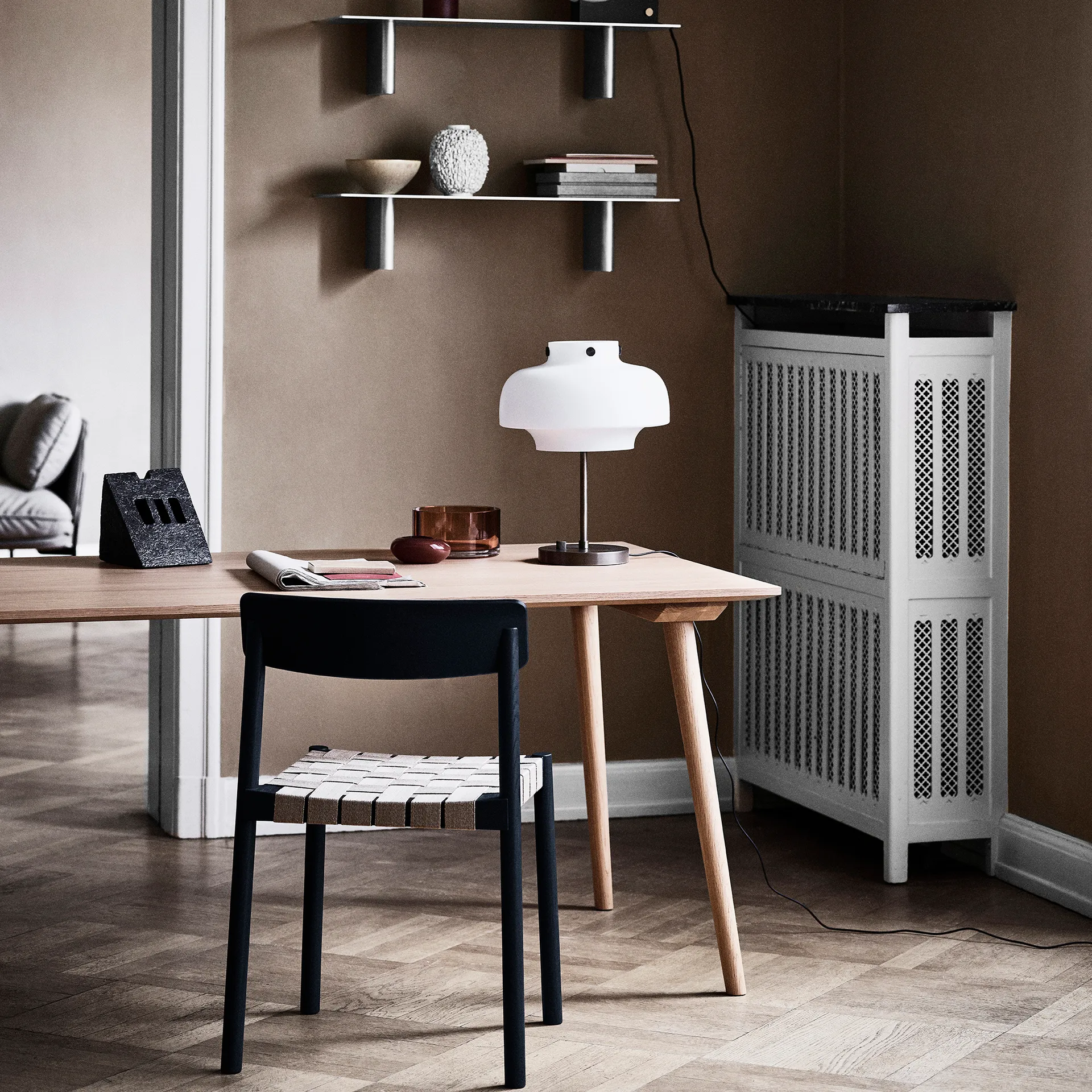 Cadeira Betty TK1, Preto &Tradition